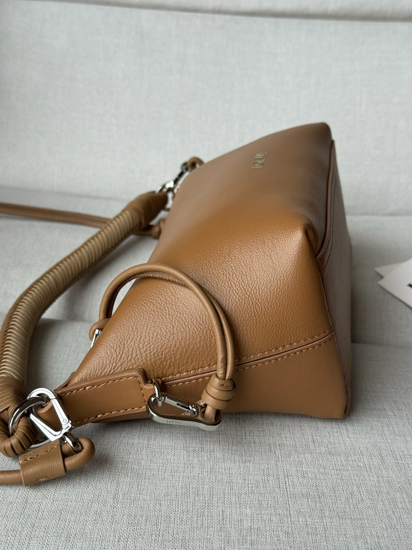Women's Classic Handbags LOEWE 17797244