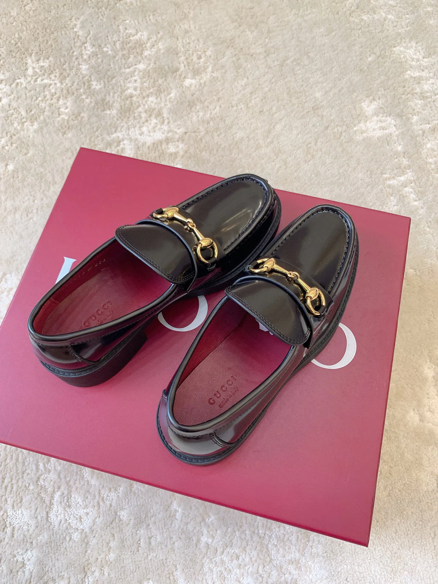 Women's Loafers And Moccasins GUCCI 19561602