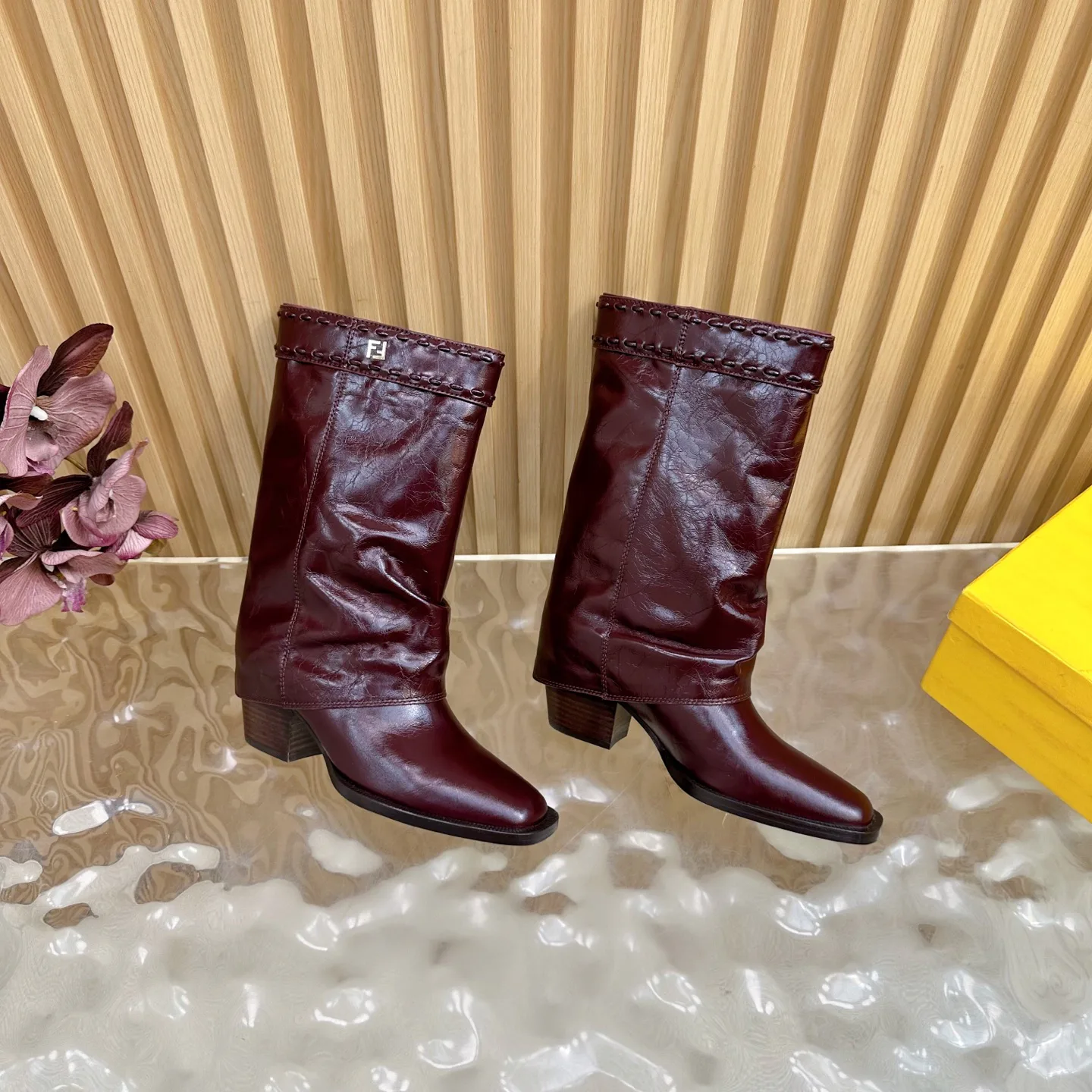 Women's Boots FENDI 18235442
