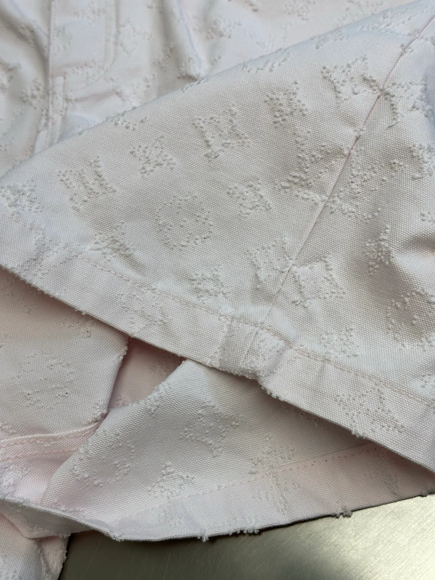 Men's Shorts LOUIS VUITTON 18178881