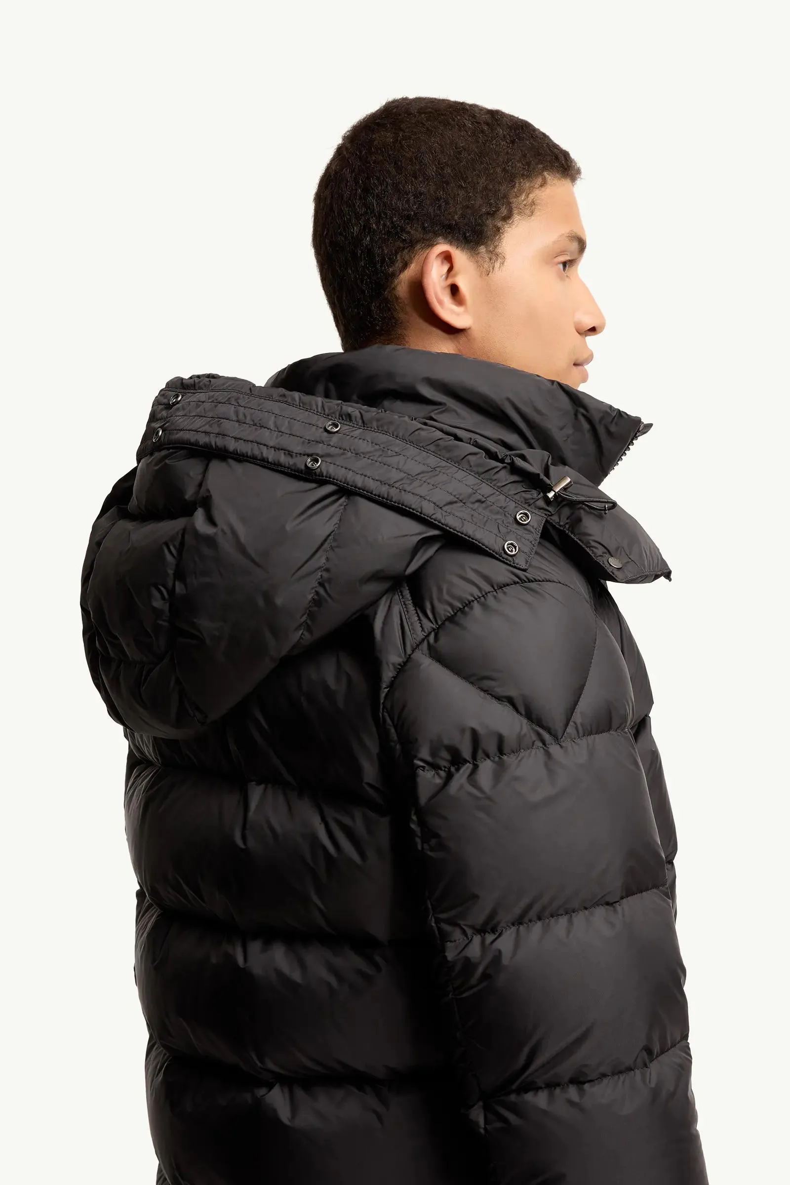 Men's Jackets And Down Jackets MONCLER 18477795