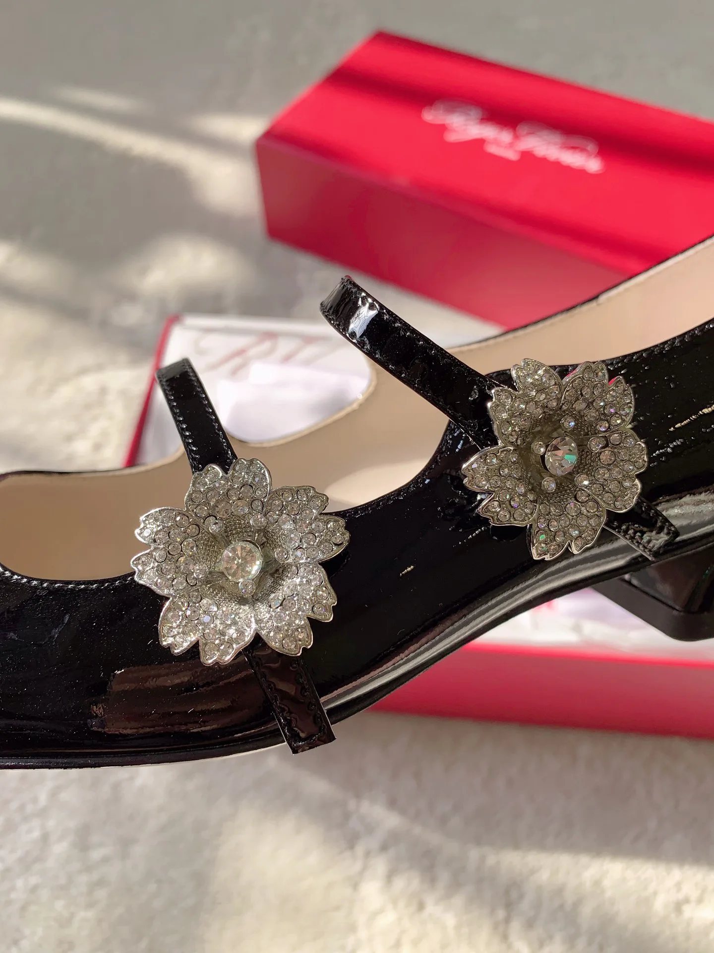 Women's Heels ROGER VIVIER 17745815