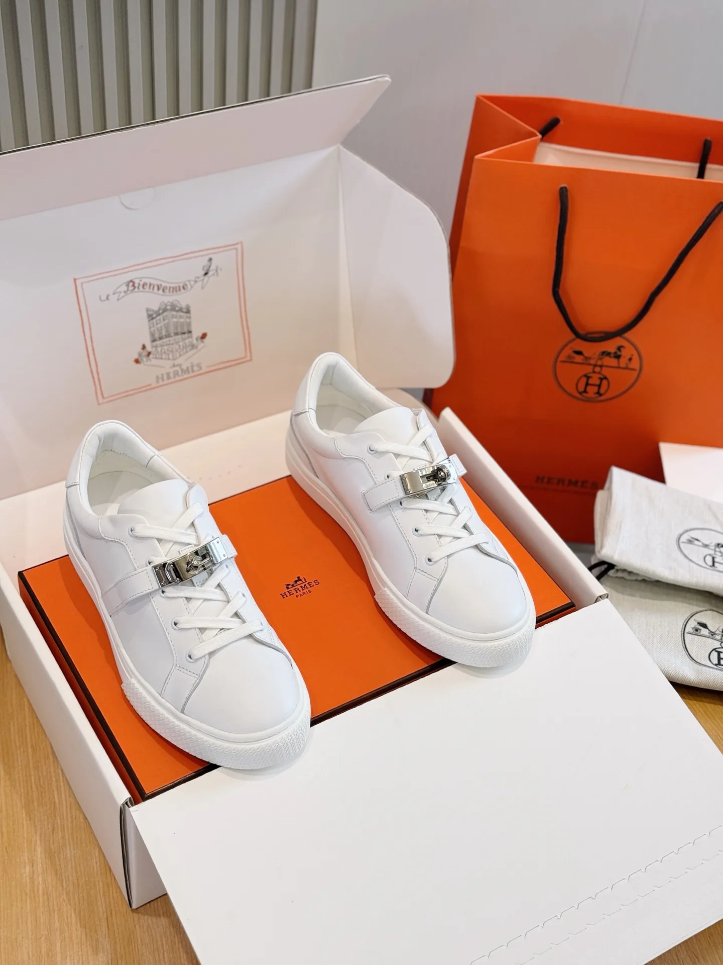 Men's Sneakers HERMES 17933940