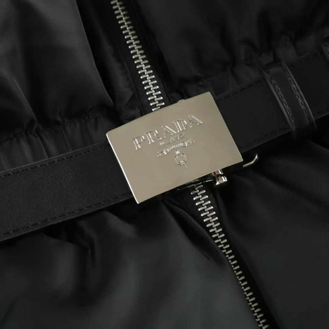 Women's Jackets And Down Jackets PRADA 17907695