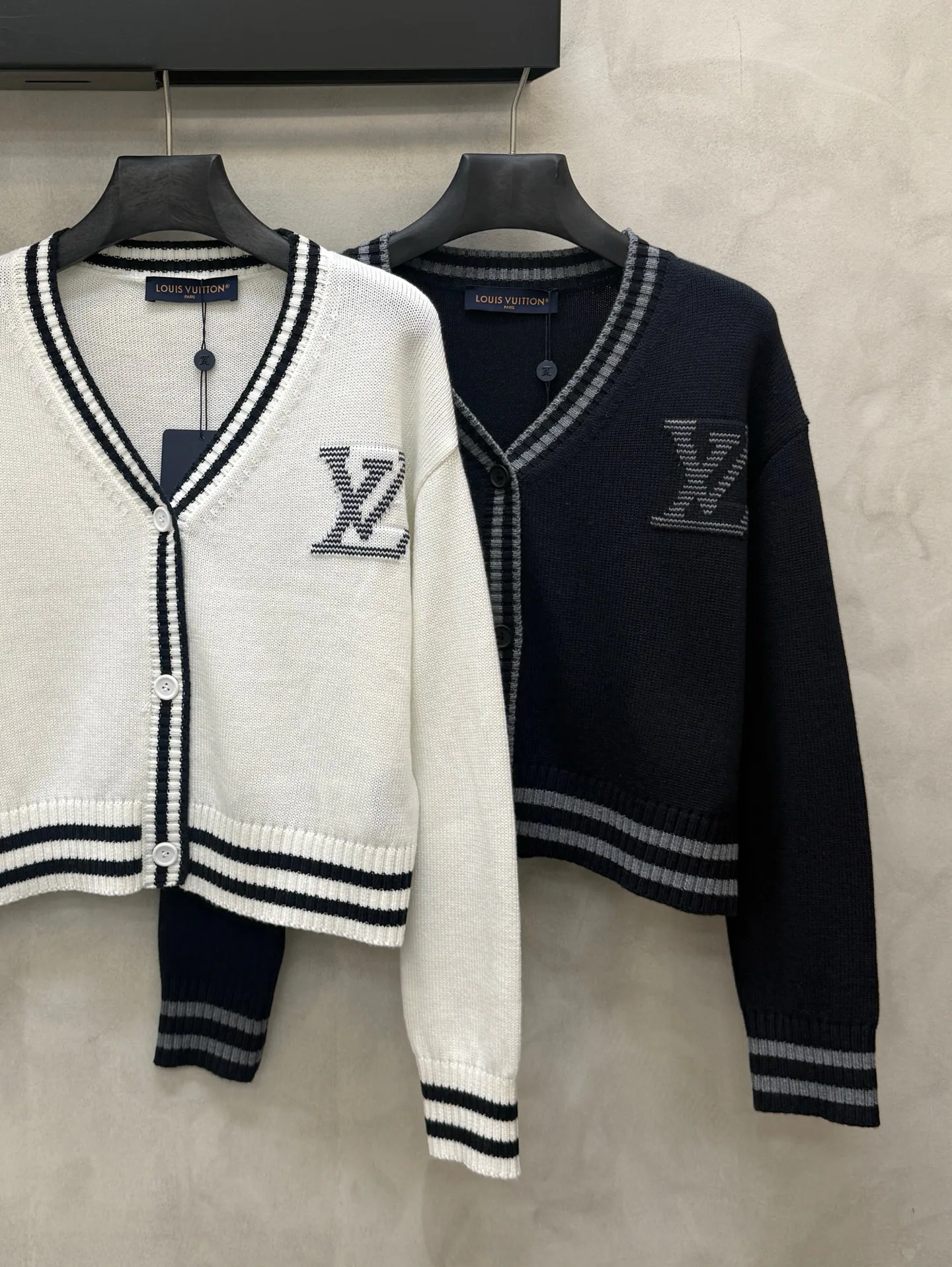Women's Jumpers And Sweaters LOUIS VUITTON 18329764