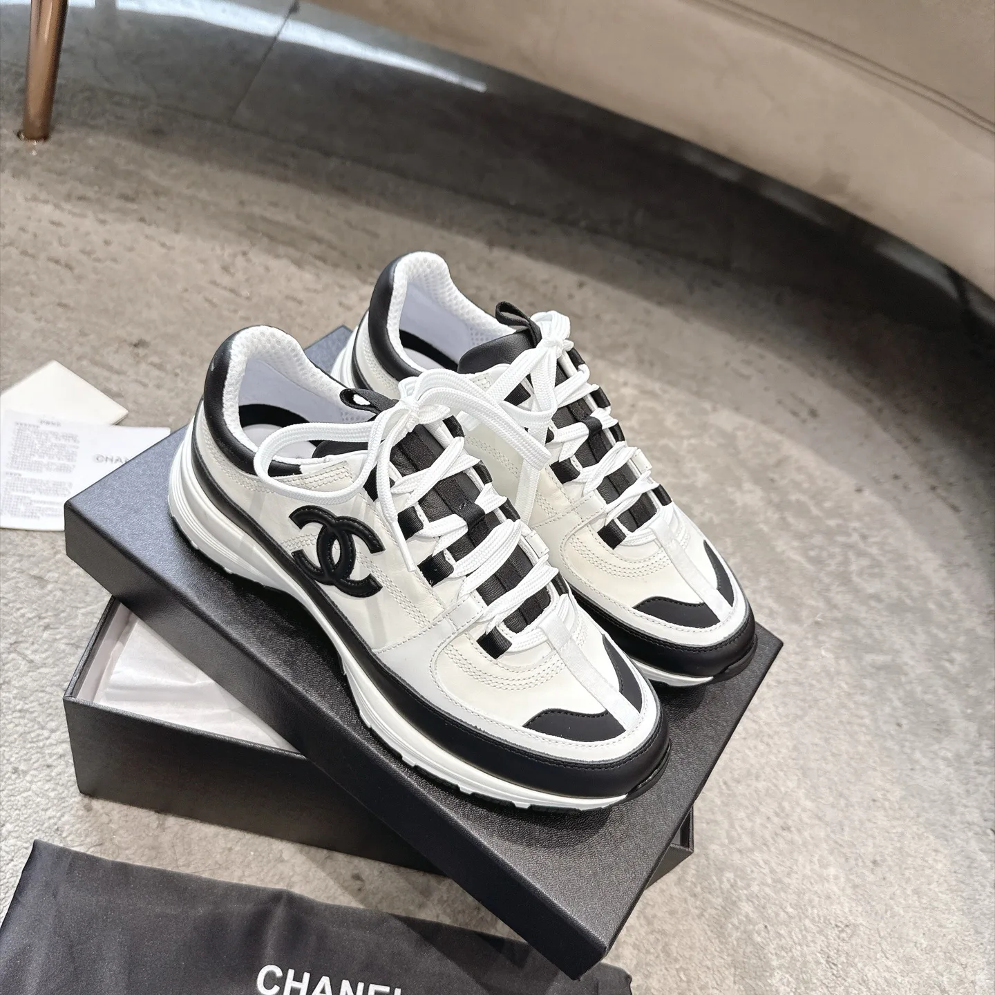 Women's Sneakers CHANEL 17933397