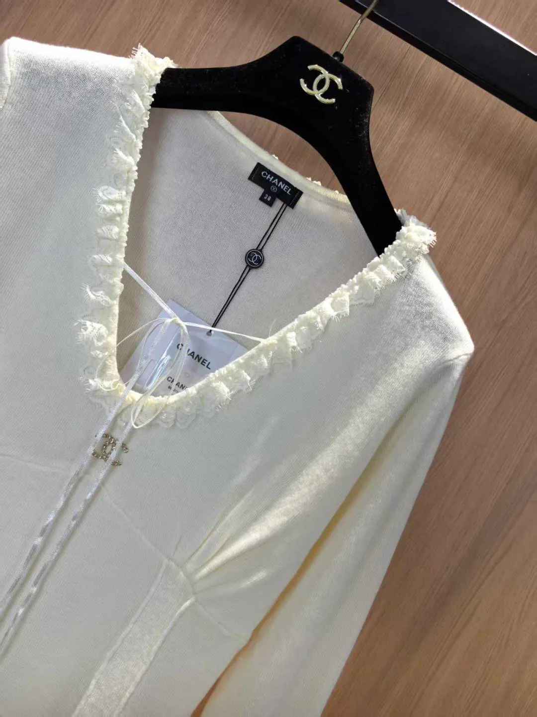 Women's Jumpers And Sweaters CHANEL 18138236