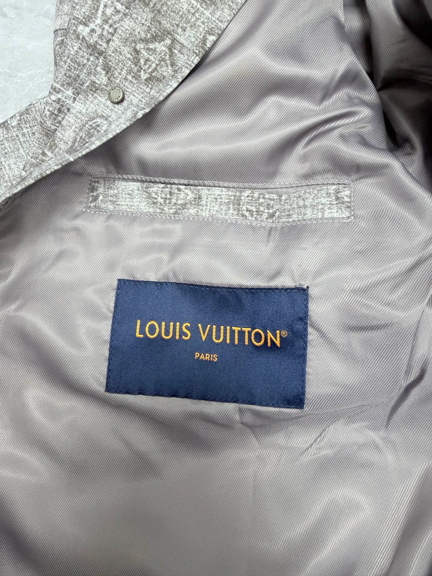 Men's Jackets And Down Jackets LOUIS VUITTON 18179280