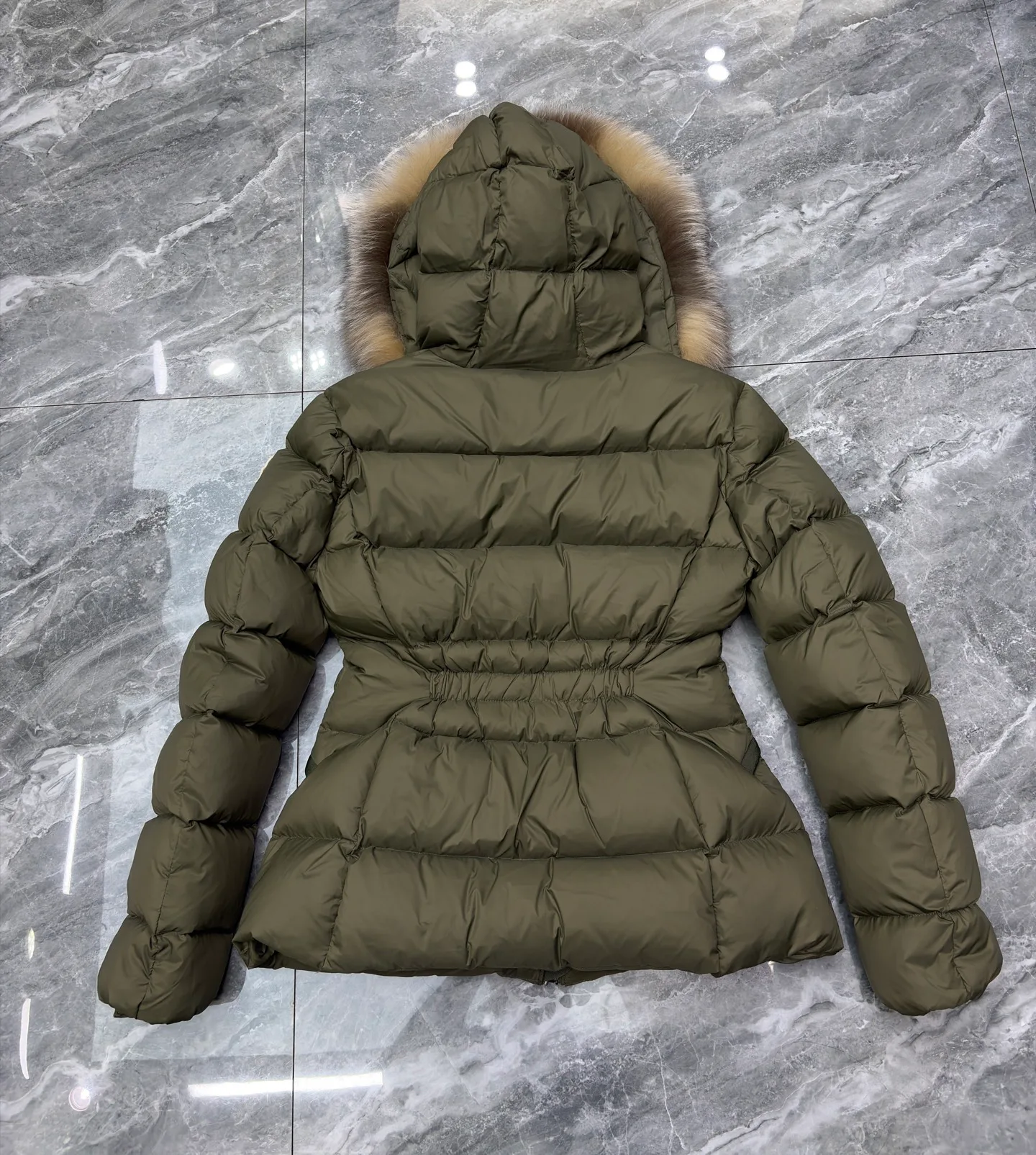Women's Jackets And Down Jackets MONCLER 17801595