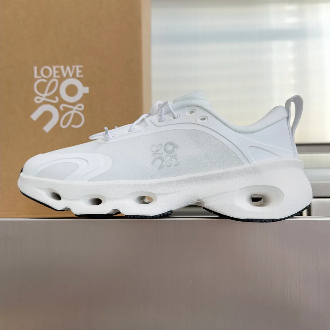 Women's Sneakers LOEWE 18339160