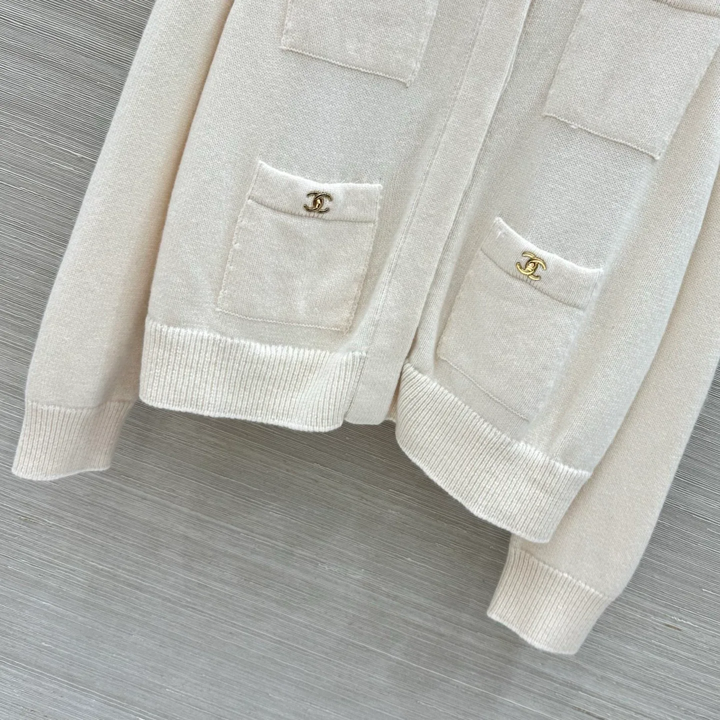 Women's Jumpers And Sweaters CHANEL 18015473