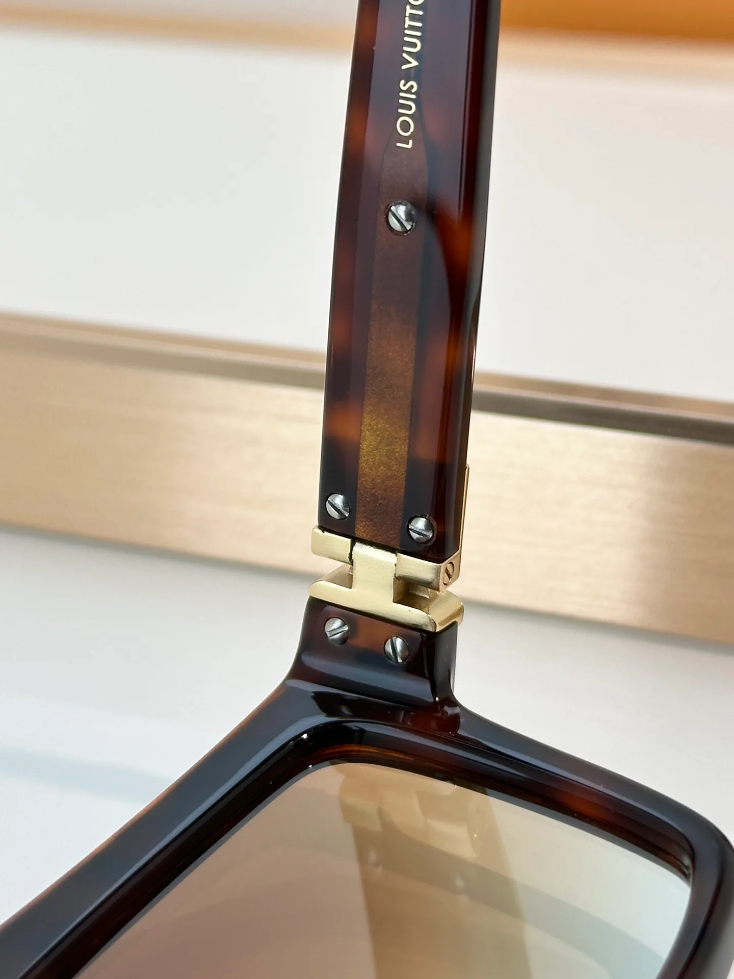 Glasses LOUIS VUITTON 18520259