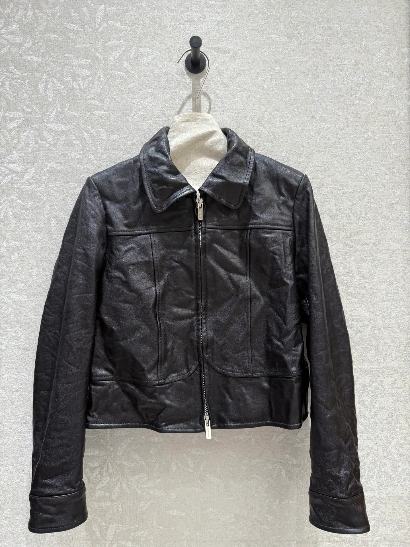 Women's Leather Jackets And Sheepskin Coats MIU MIU 18172602