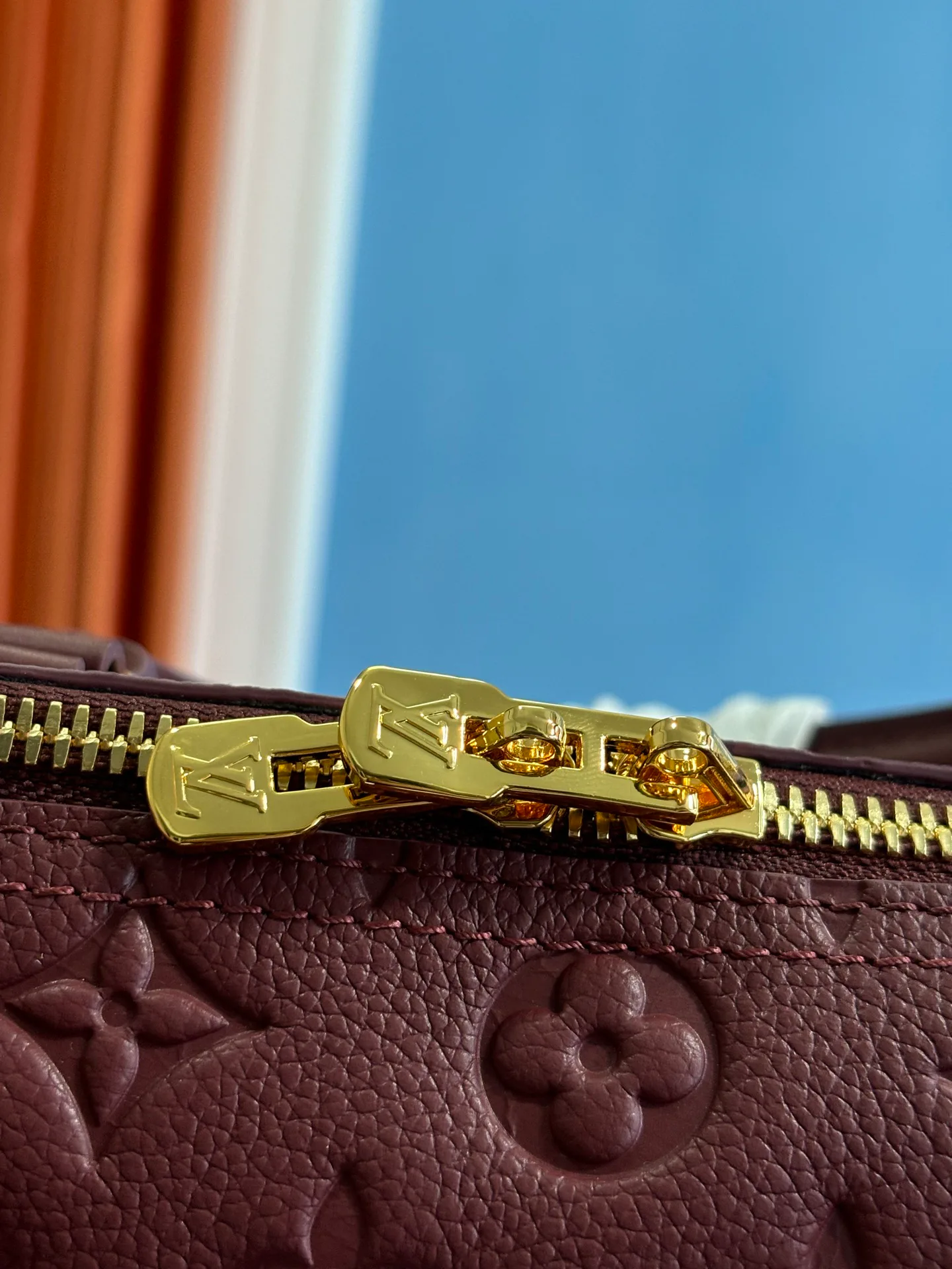 Women's Classic Handbags LOUIS VUITTON 18304014