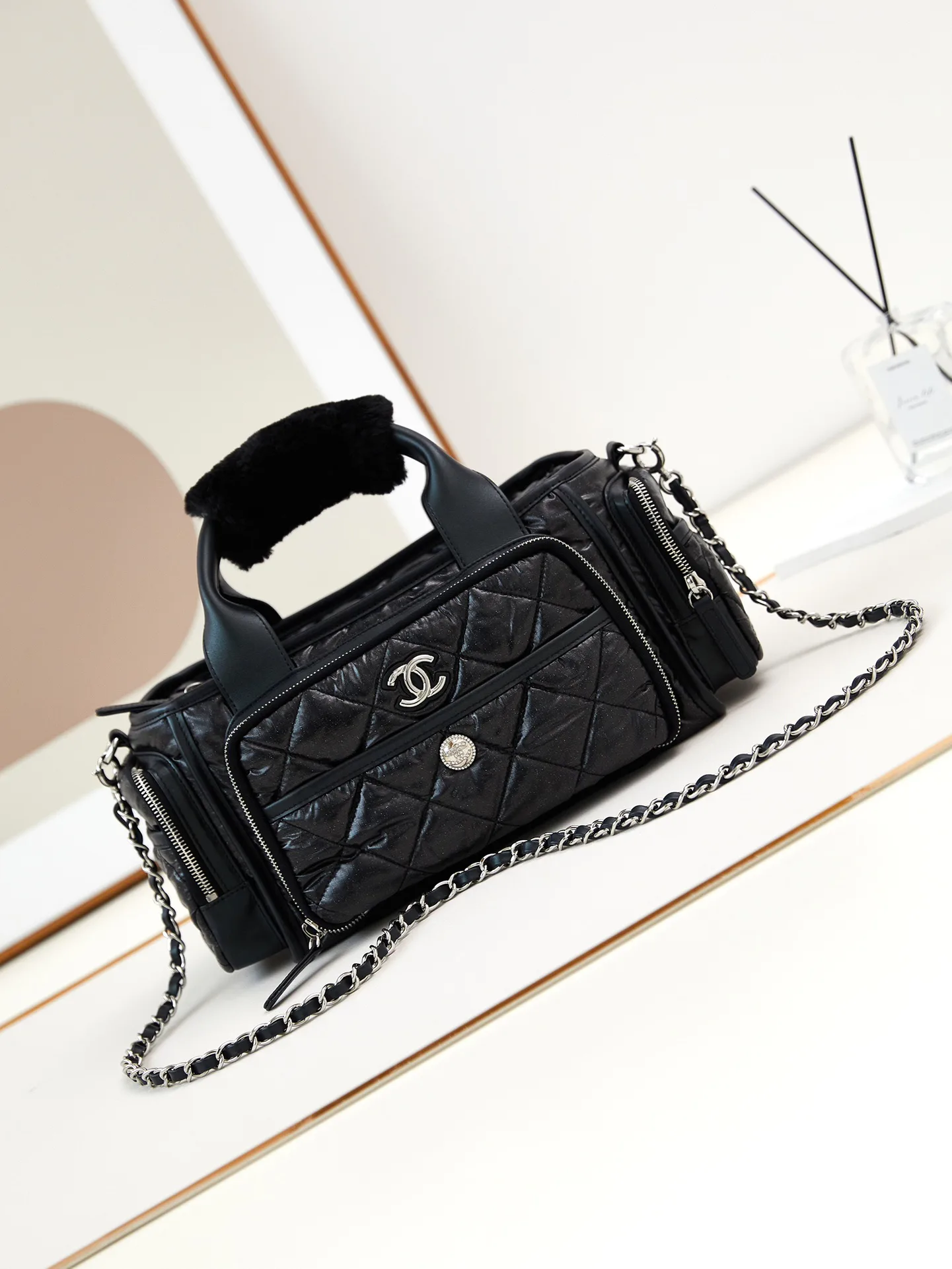 Women's Classic Handbags CHANEL 18065737
