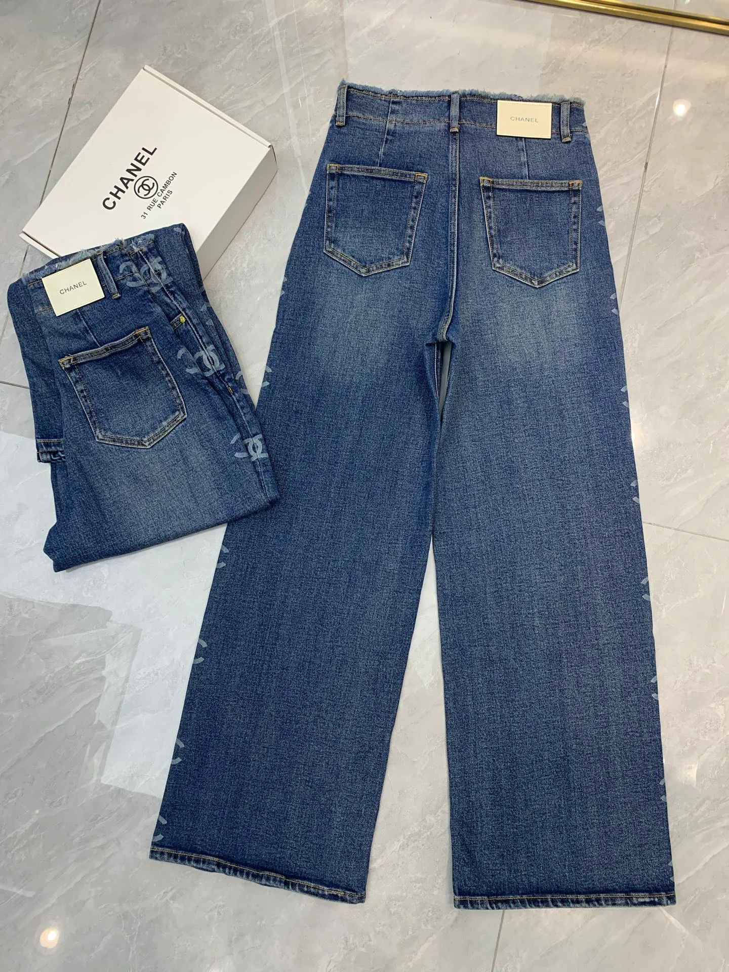 Women's Jeans CHANEL 18247052