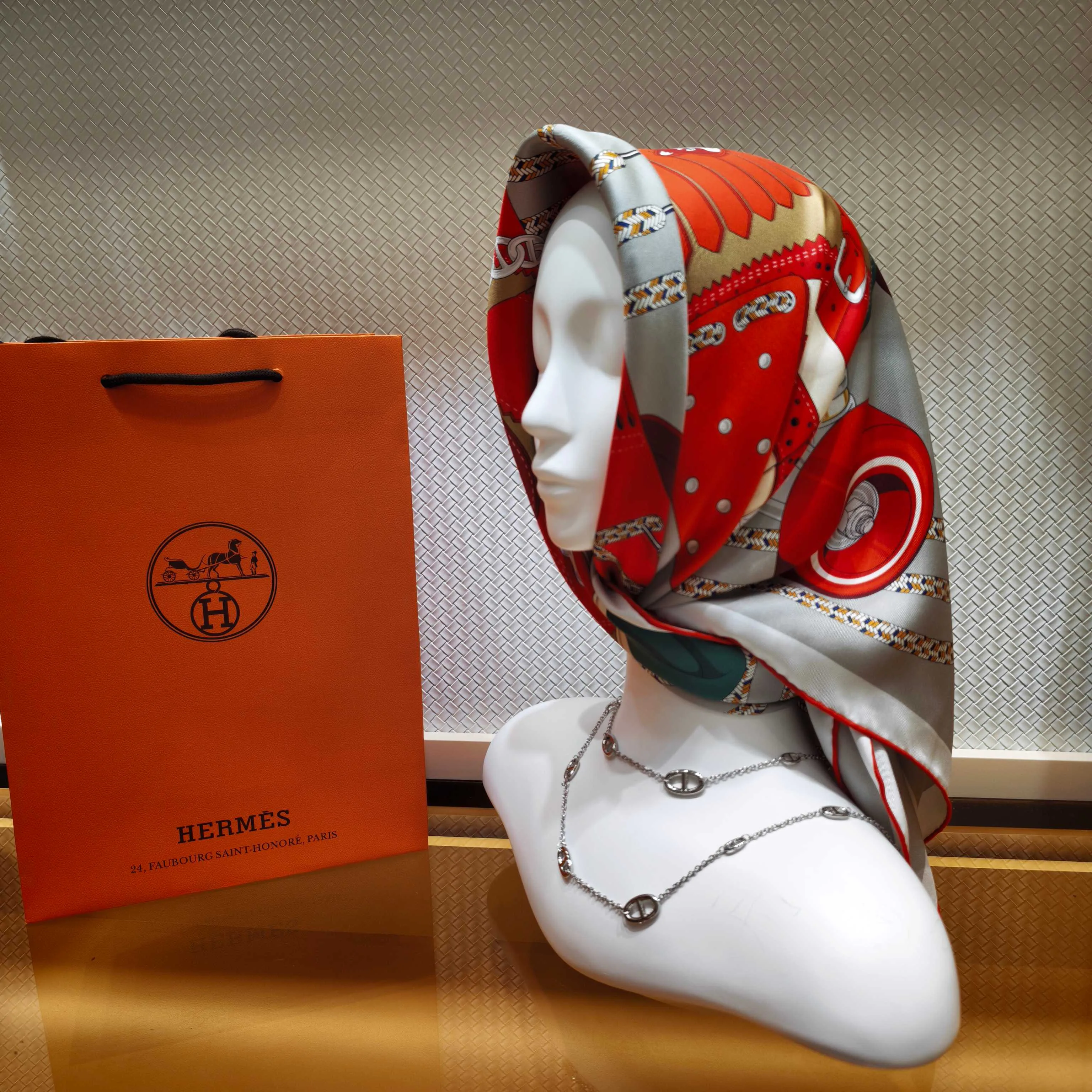 Silk Scarves HERMES 18167161