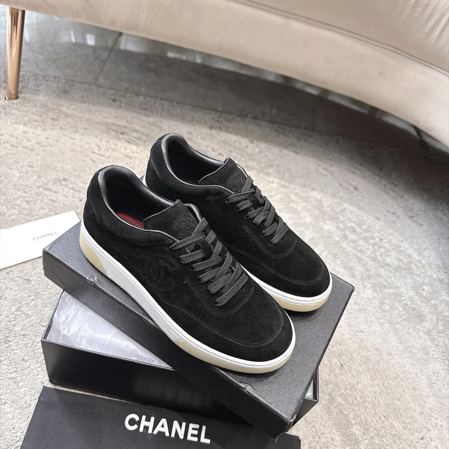 Women's Sneakers CHANEL 17933405