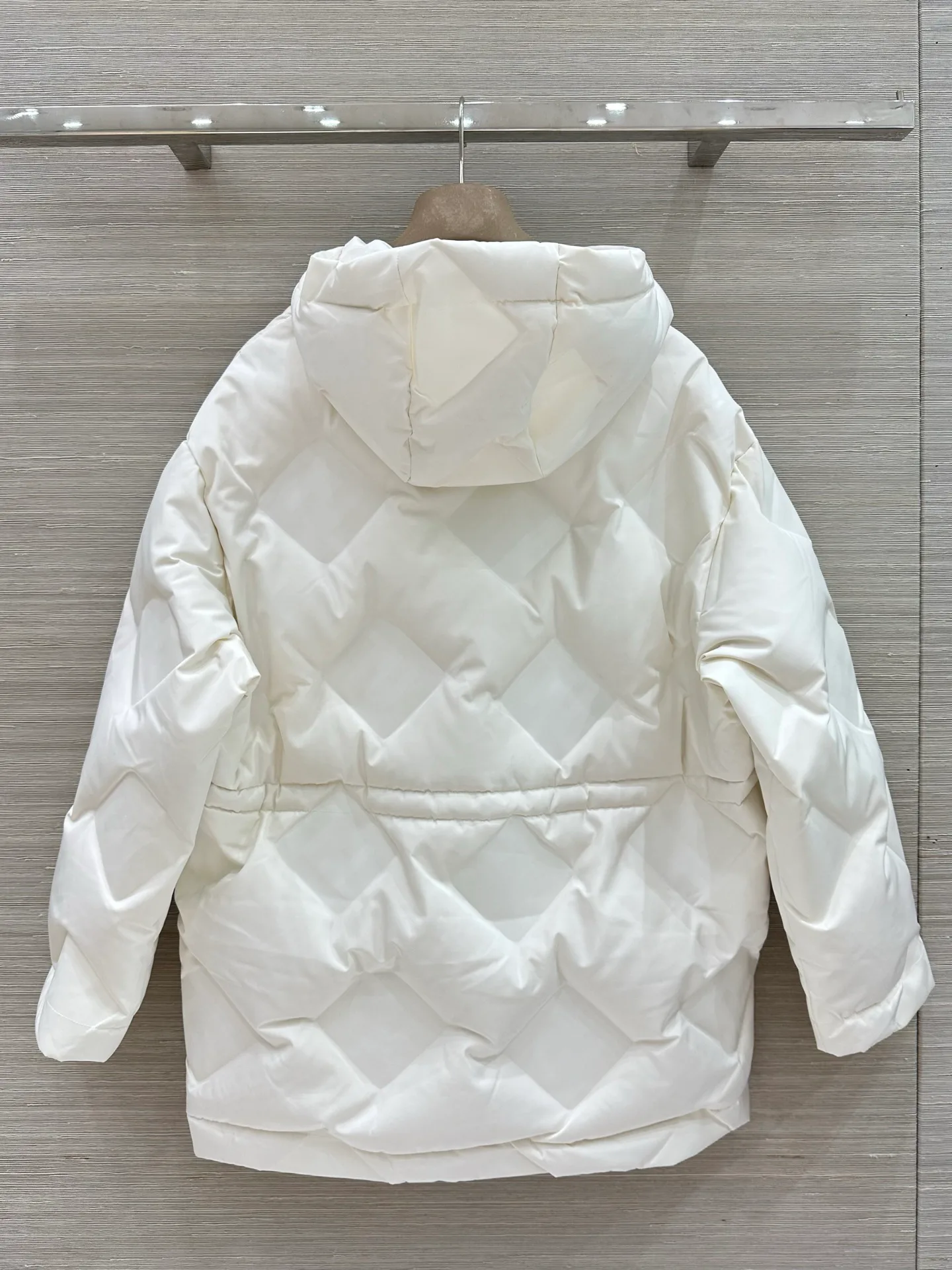 Women's Jackets And Down Jackets FENDI 18250116