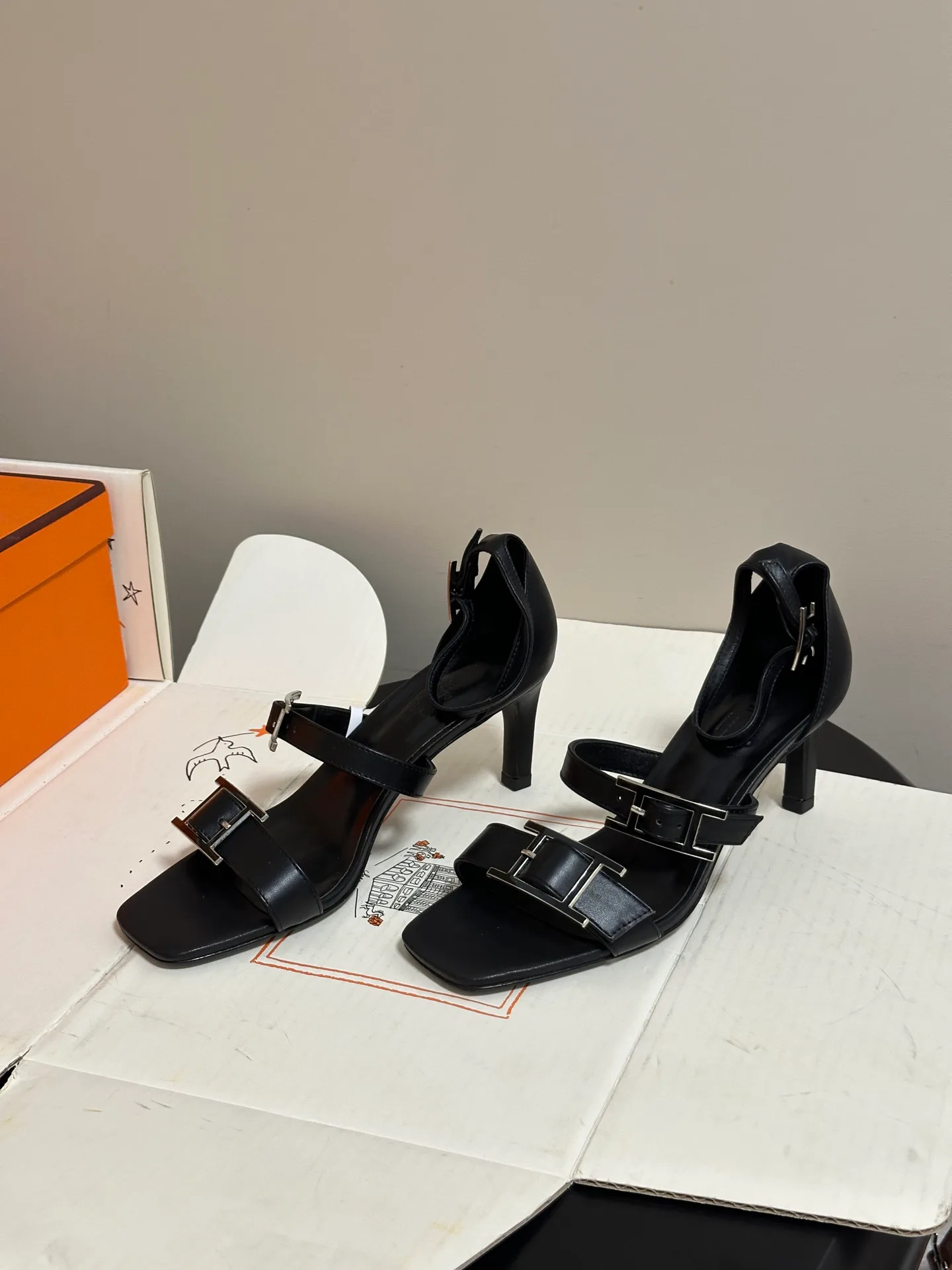 Women's Open-Toe Sandals HERMES 17557967