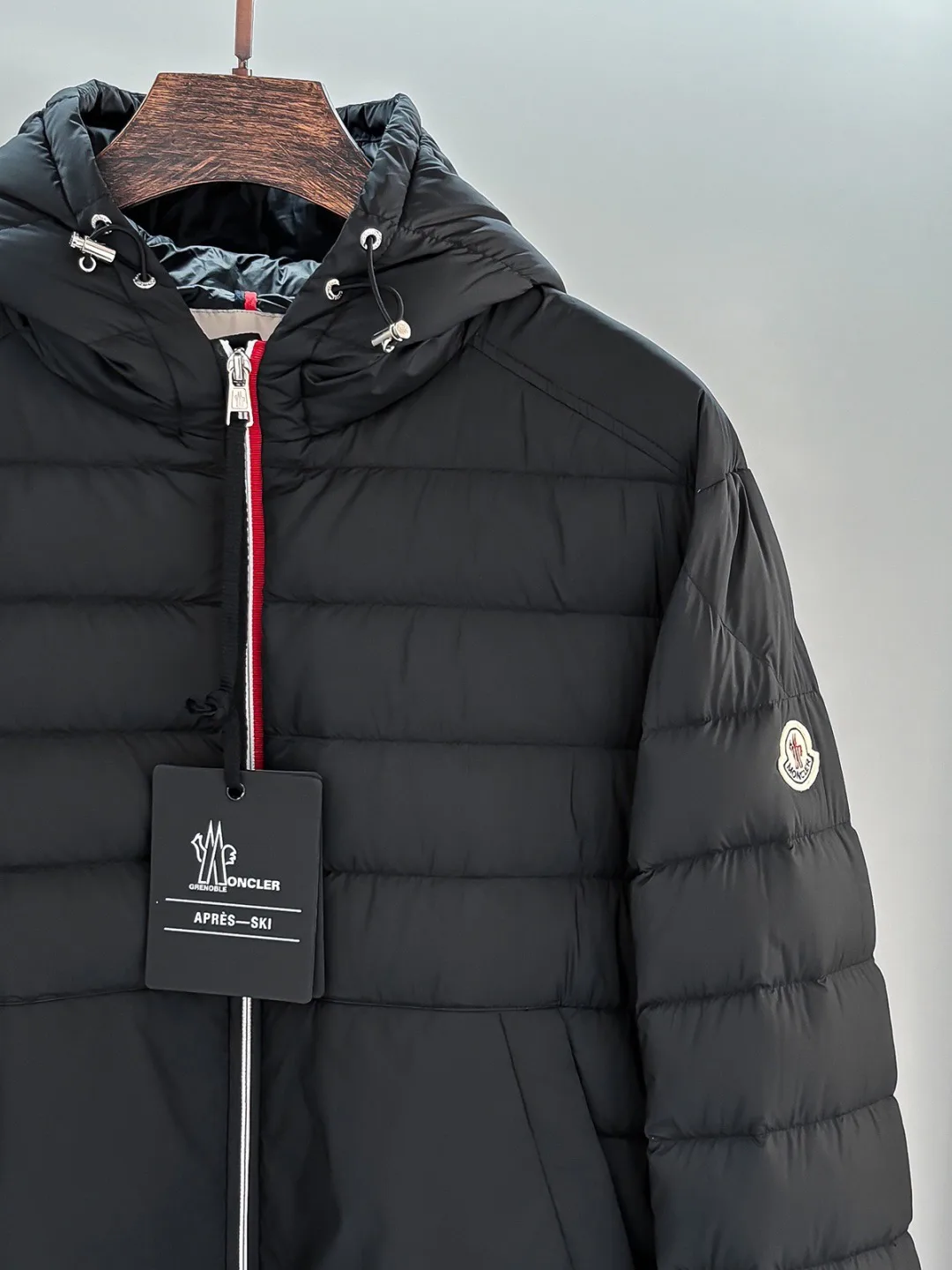 Куртки И Пуховики Мужские Moncler 18596631
