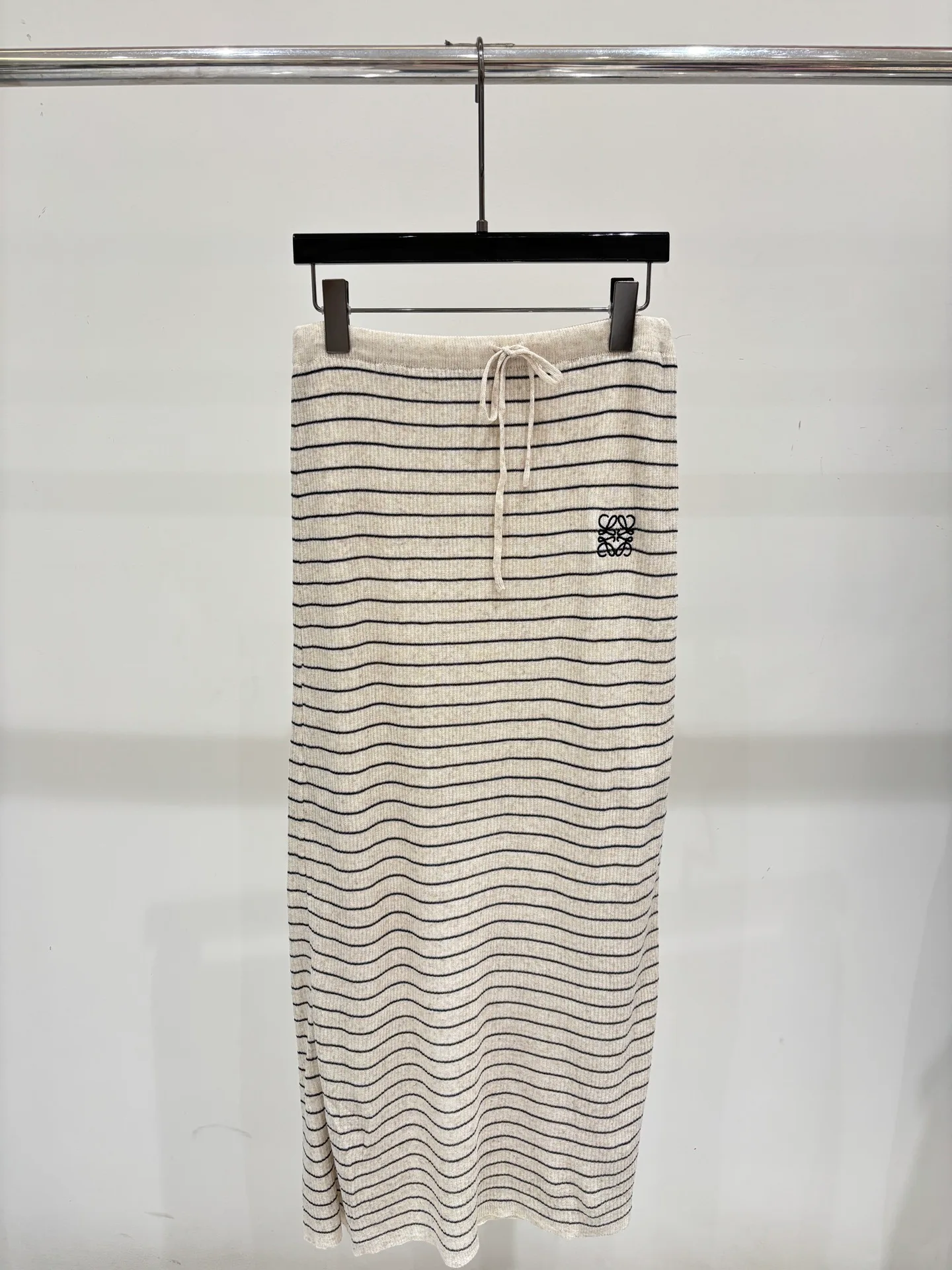 Women's Jumpers And Sweaters LOEWE 17603877