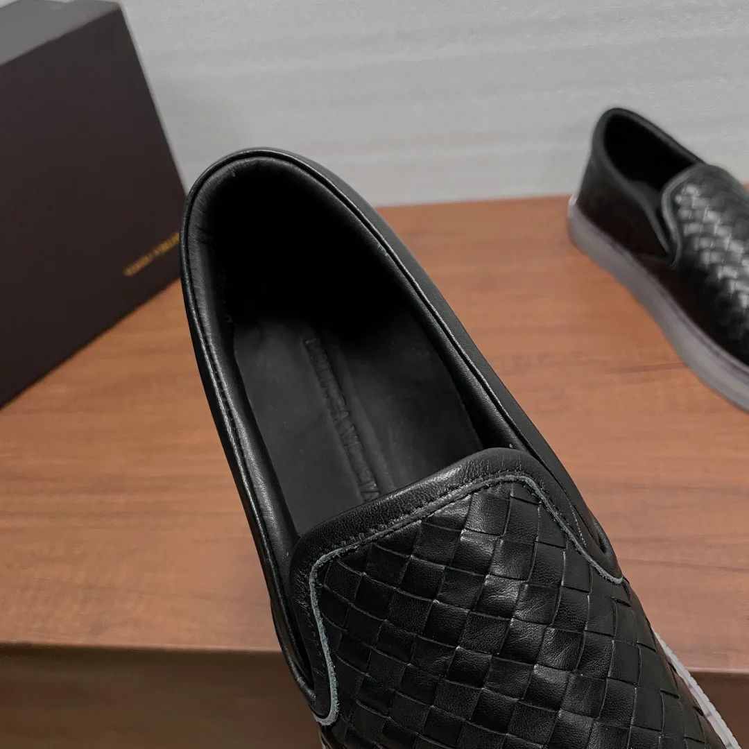 Men's Sneakers BOTTEGA VENETA 17954819