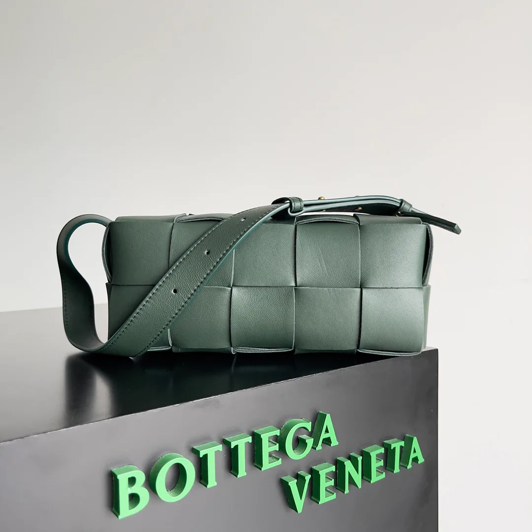 Women's Classic Handbags BOTTEGA VENETA 18161092
