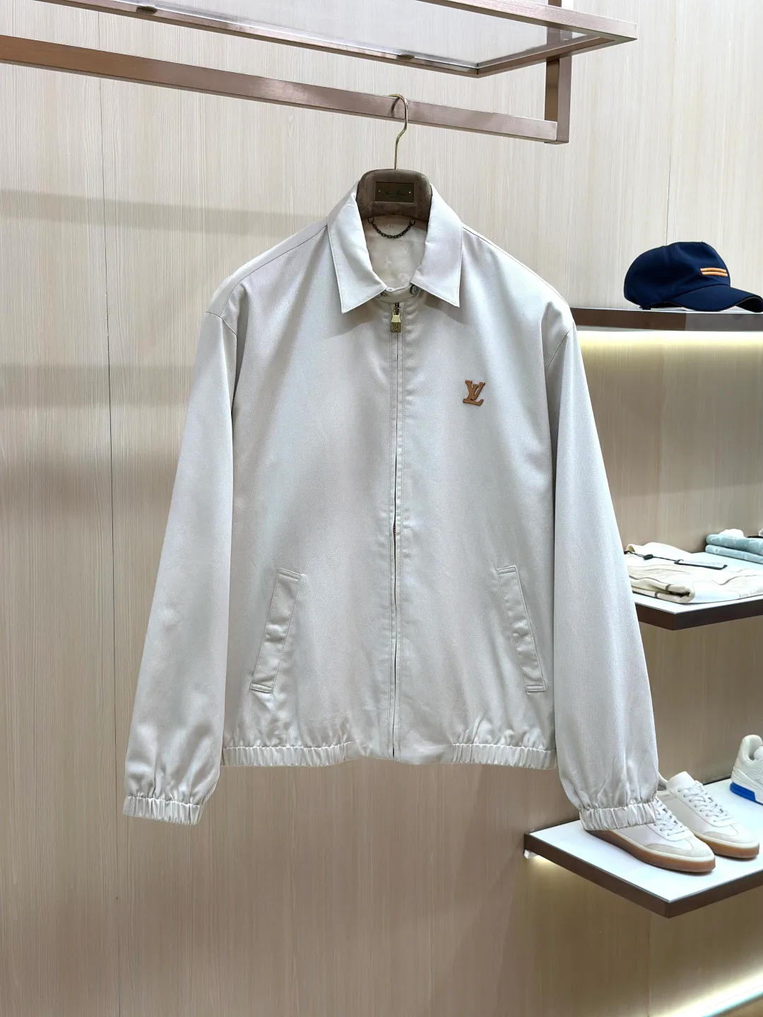 Куртки И Пуховики Мужские Louis Vuitton 18599276