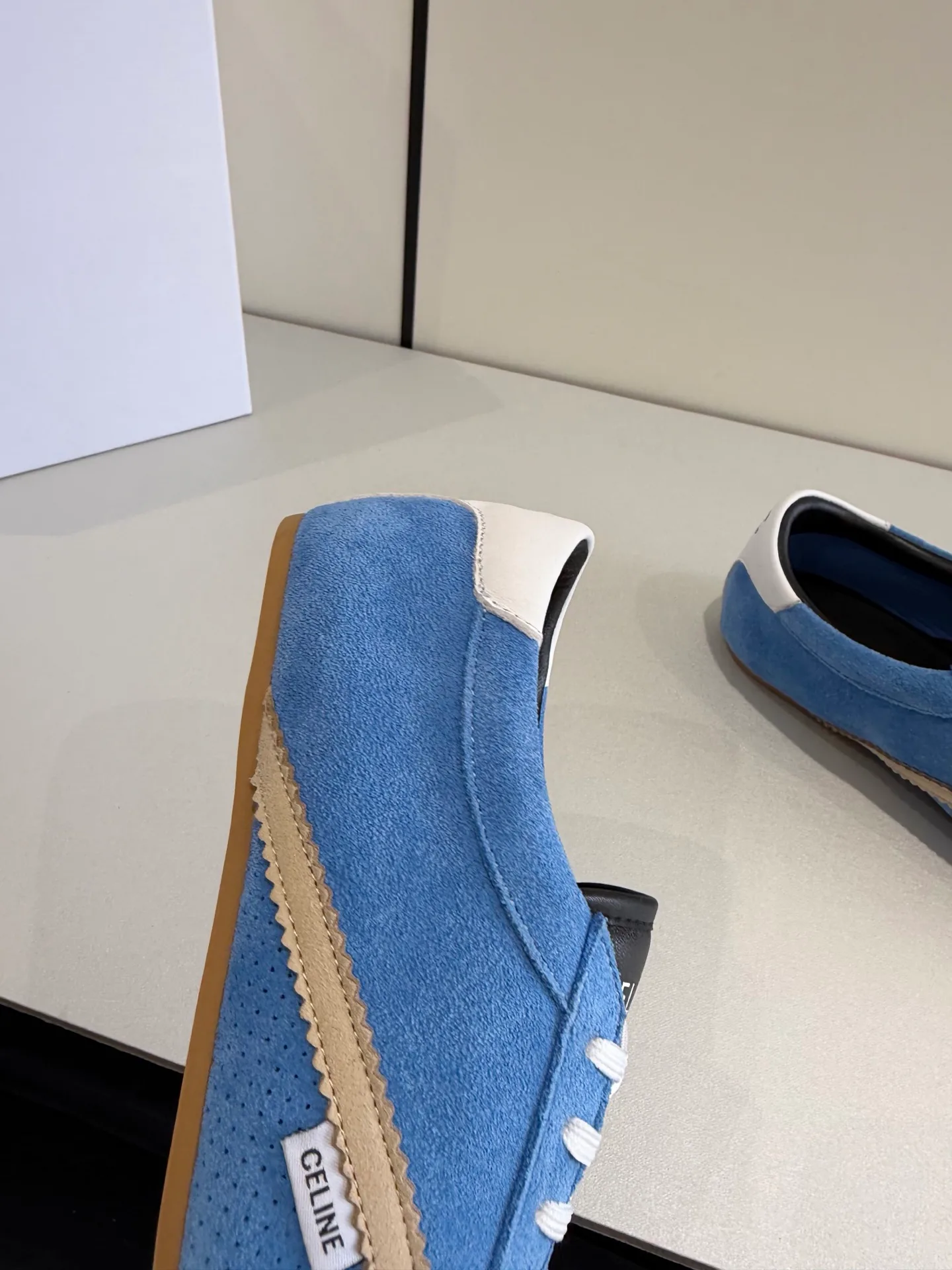 Women's Sneakers CELINE 17977144