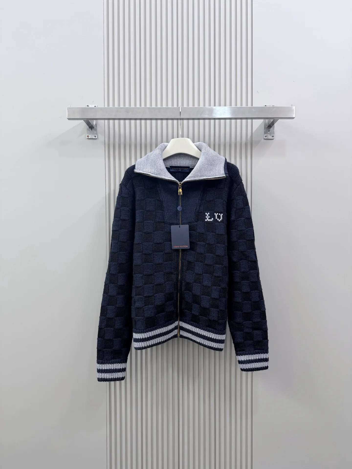 Men's Jumpers And Sweaters LOUIS VUITTON 18292825