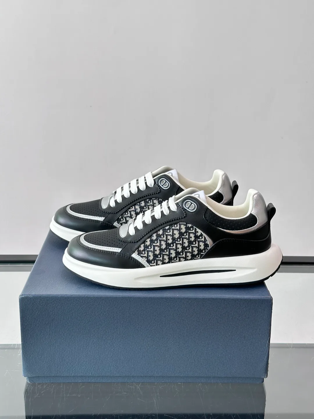 Men's Sneakers CHRISTIAN DIOR 18102338