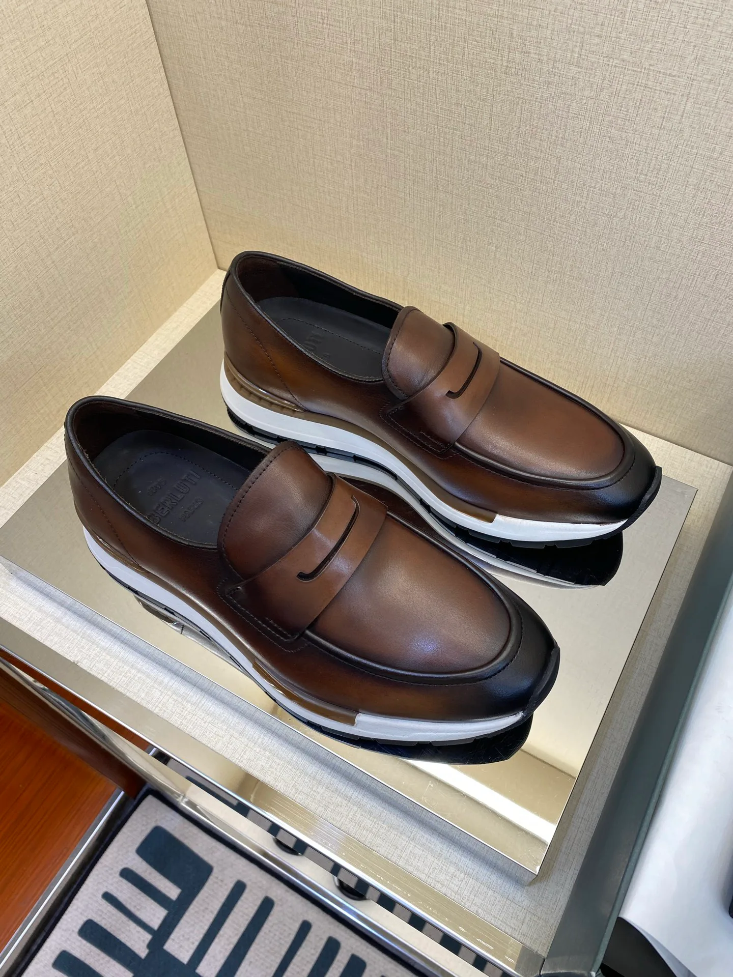 Men's Loafers And Dress Shoes BERLUTI 17971903