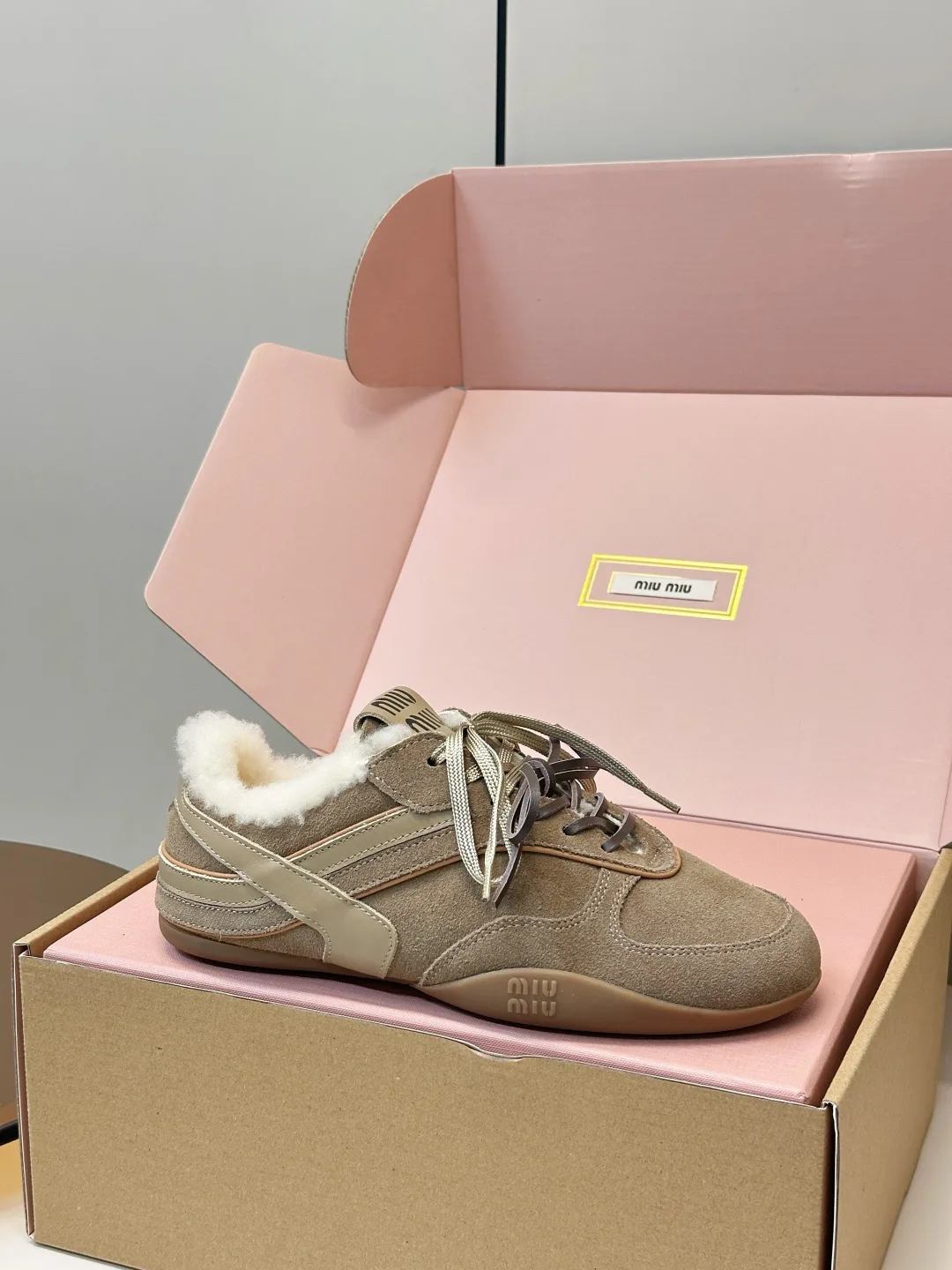 Women's Sneakers MIU MIU 18164564