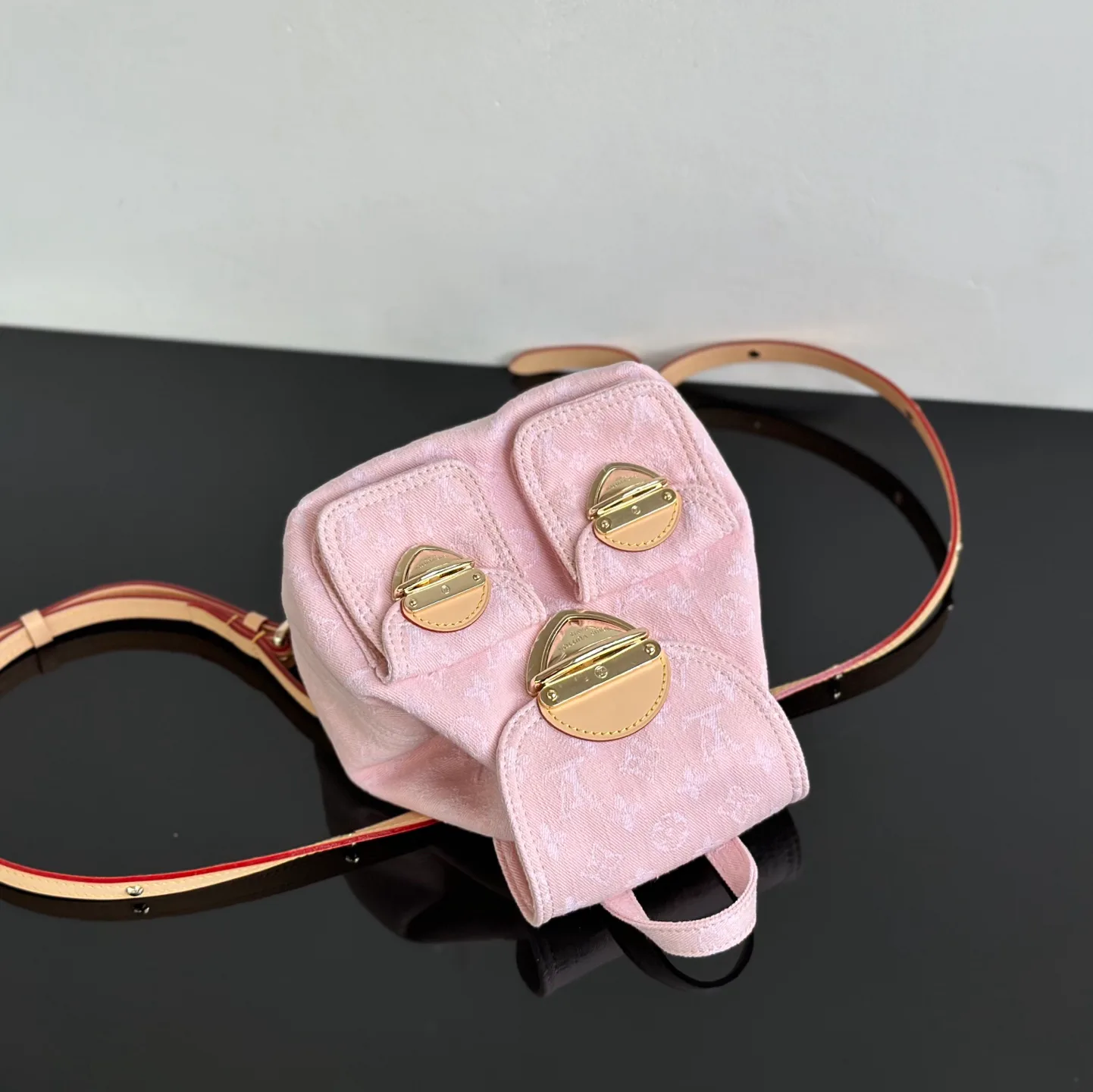 Women's Backpacks LOUIS VUITTON 18376511