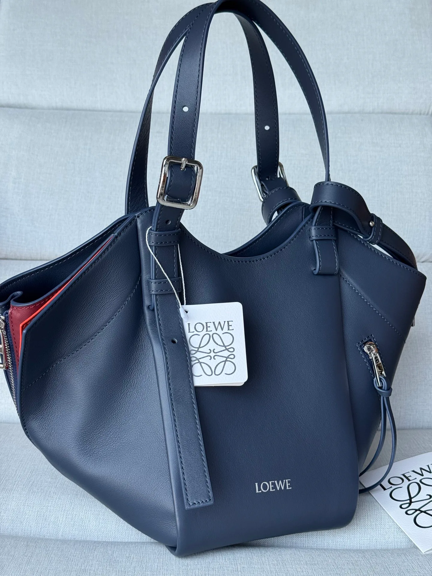 Women's Classic Handbags LOEWE 18280956