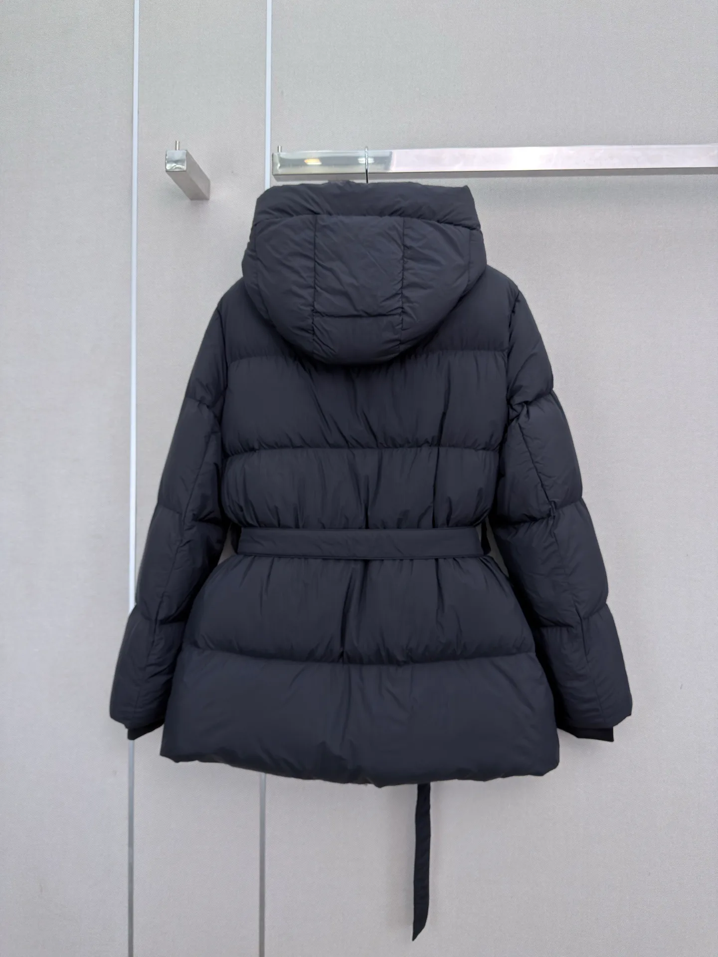 Women's Jackets And Down Jackets PRADA 18185798
