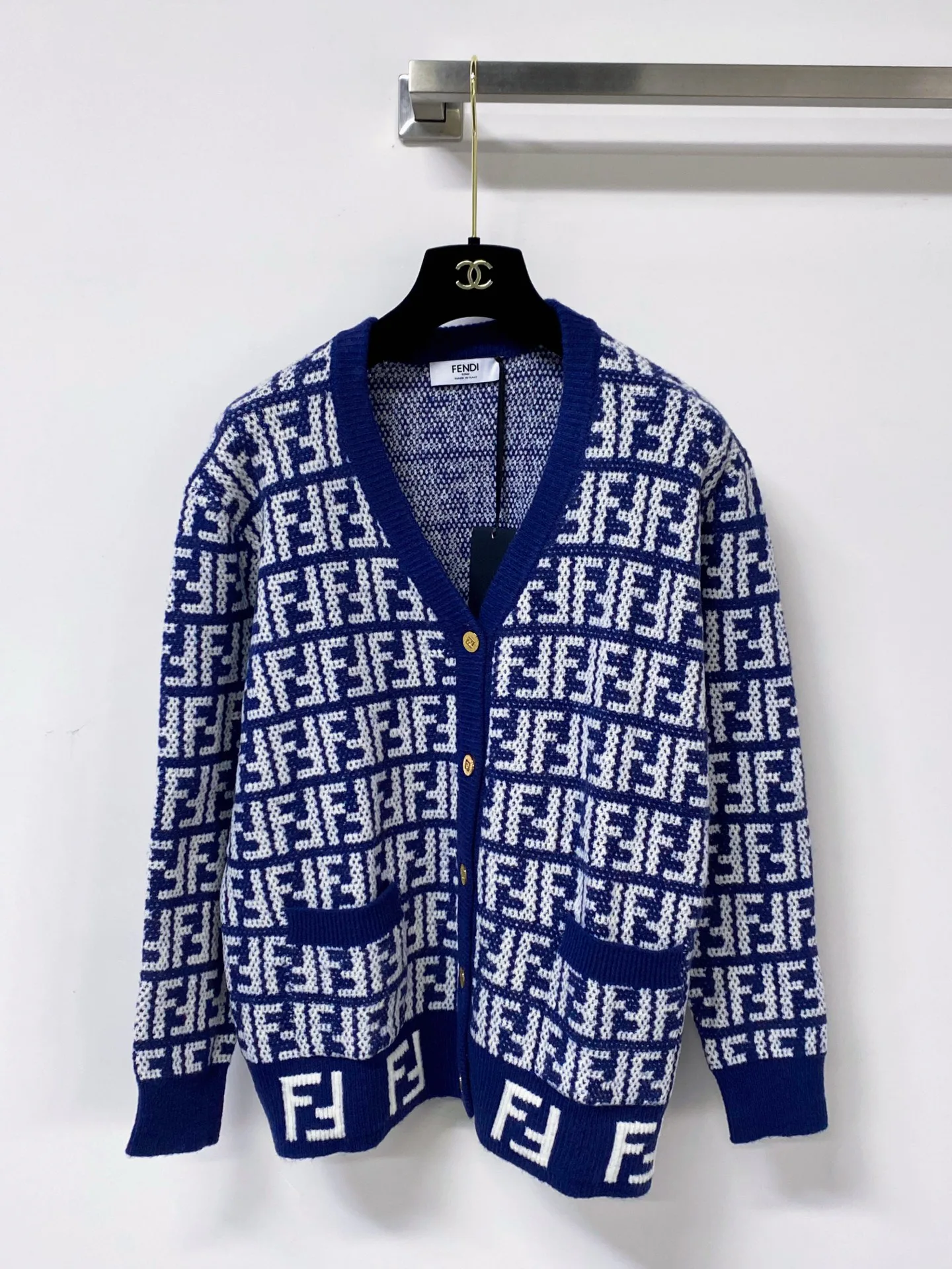 Women's Jumpers And Sweaters FENDI 18150714