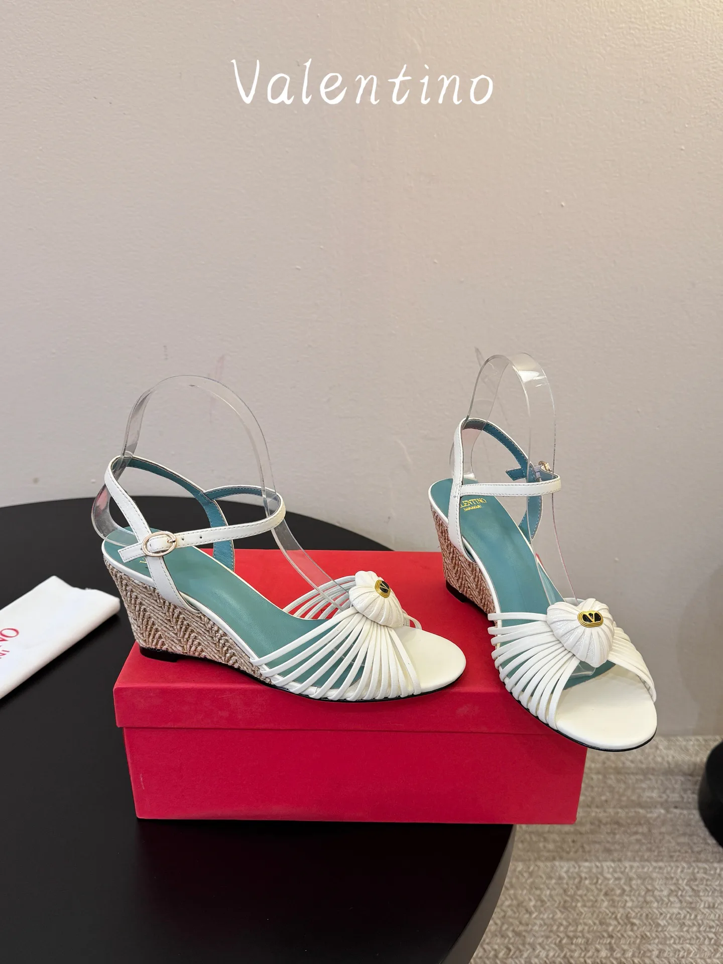 Women's Open-Toe Sandals VALENTINO 17851102