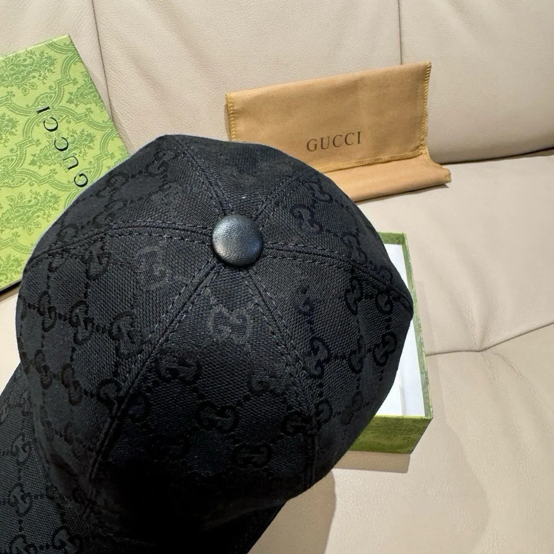 Hats GUCCI 17224553