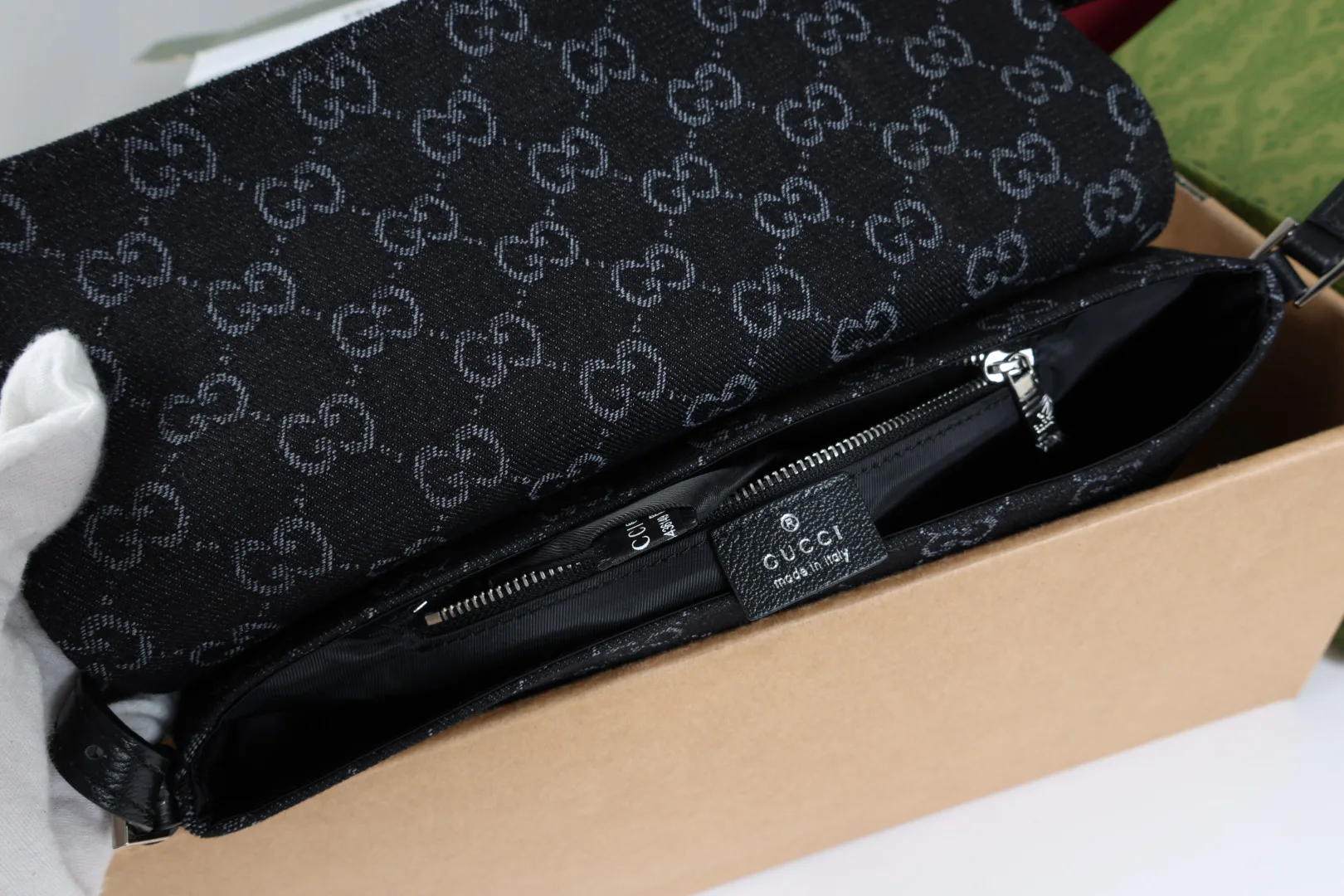 Women's Classic Handbags GUCCI 18065237