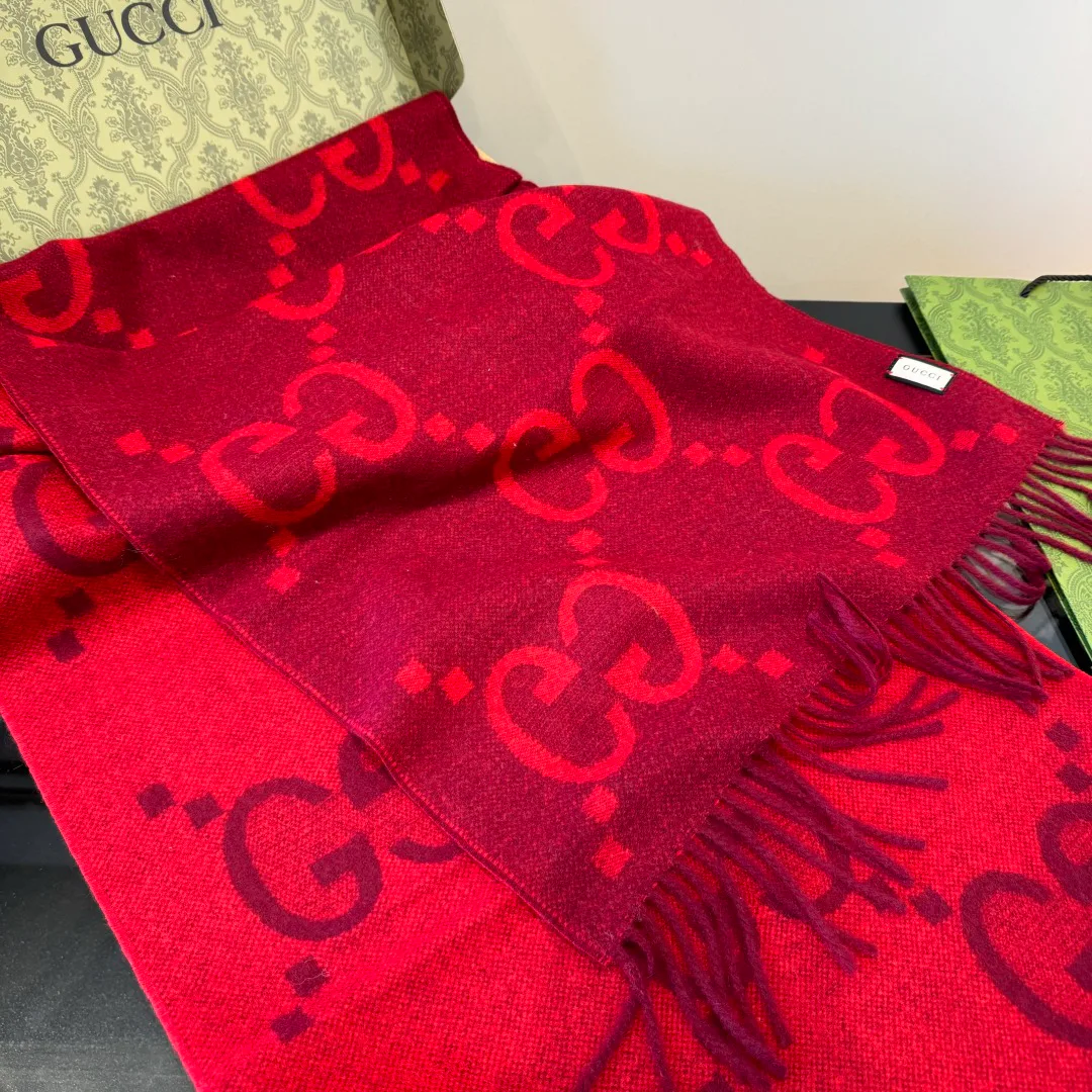 Scarves GUCCI 17896032