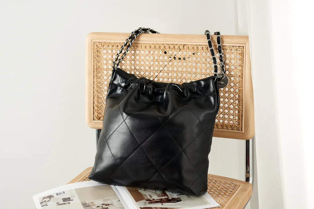 Women's Classic Handbags CHANEL 18065731