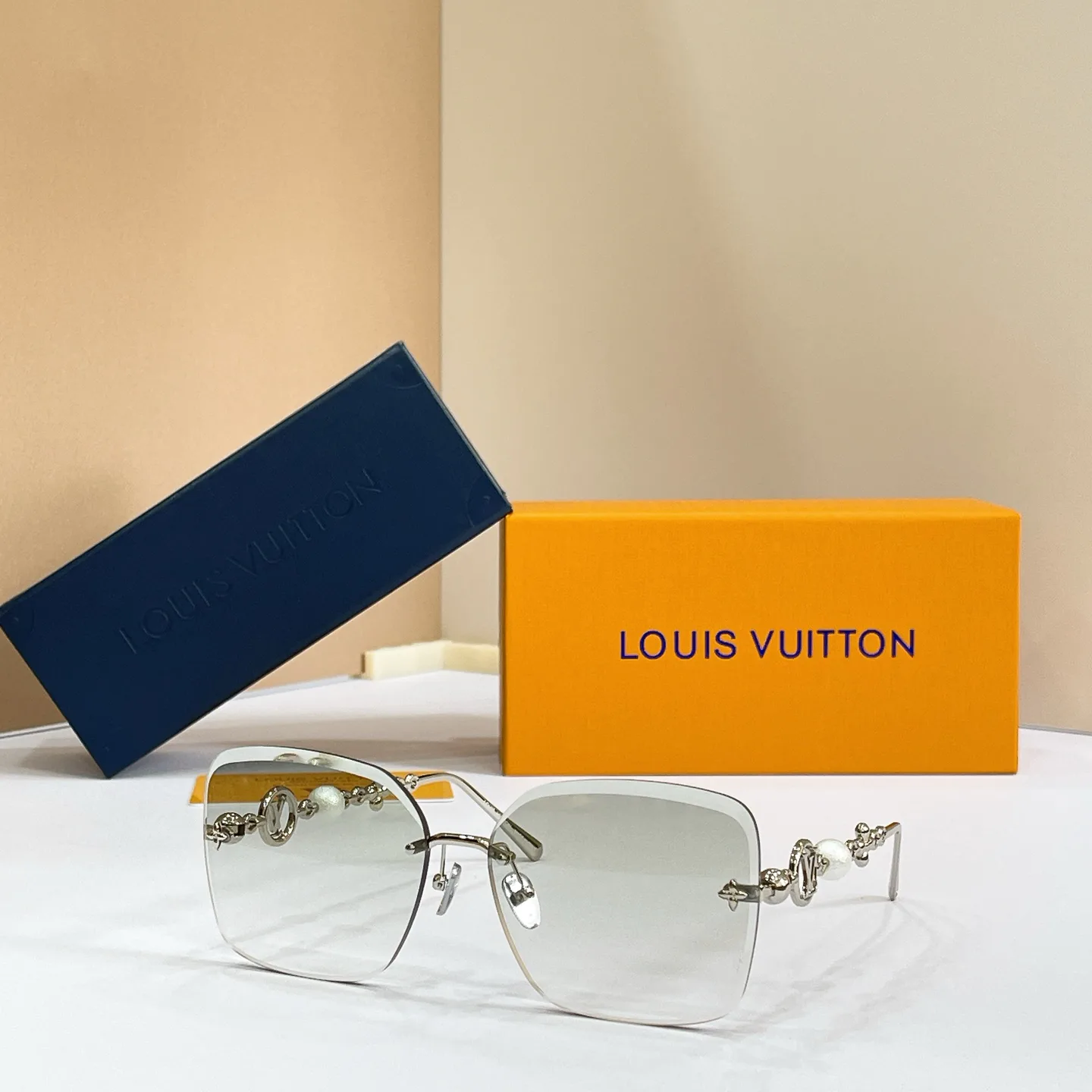 Glasses LOUIS VUITTON 17495901