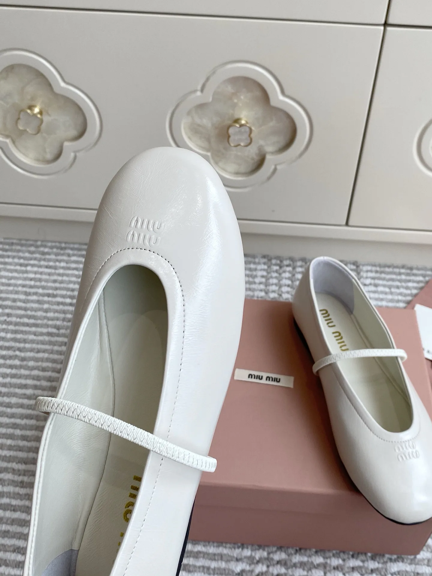 Women's Ballet Flats MIU MIU 17522711
