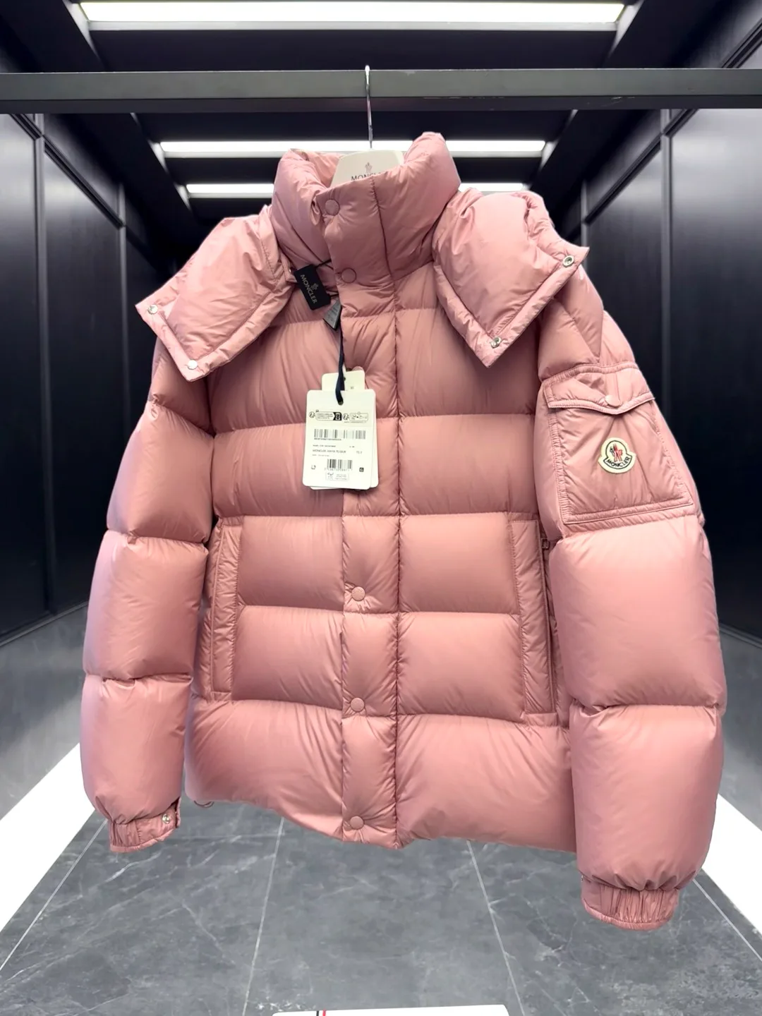 Men's Jackets And Down Jackets MONCLER 17819540