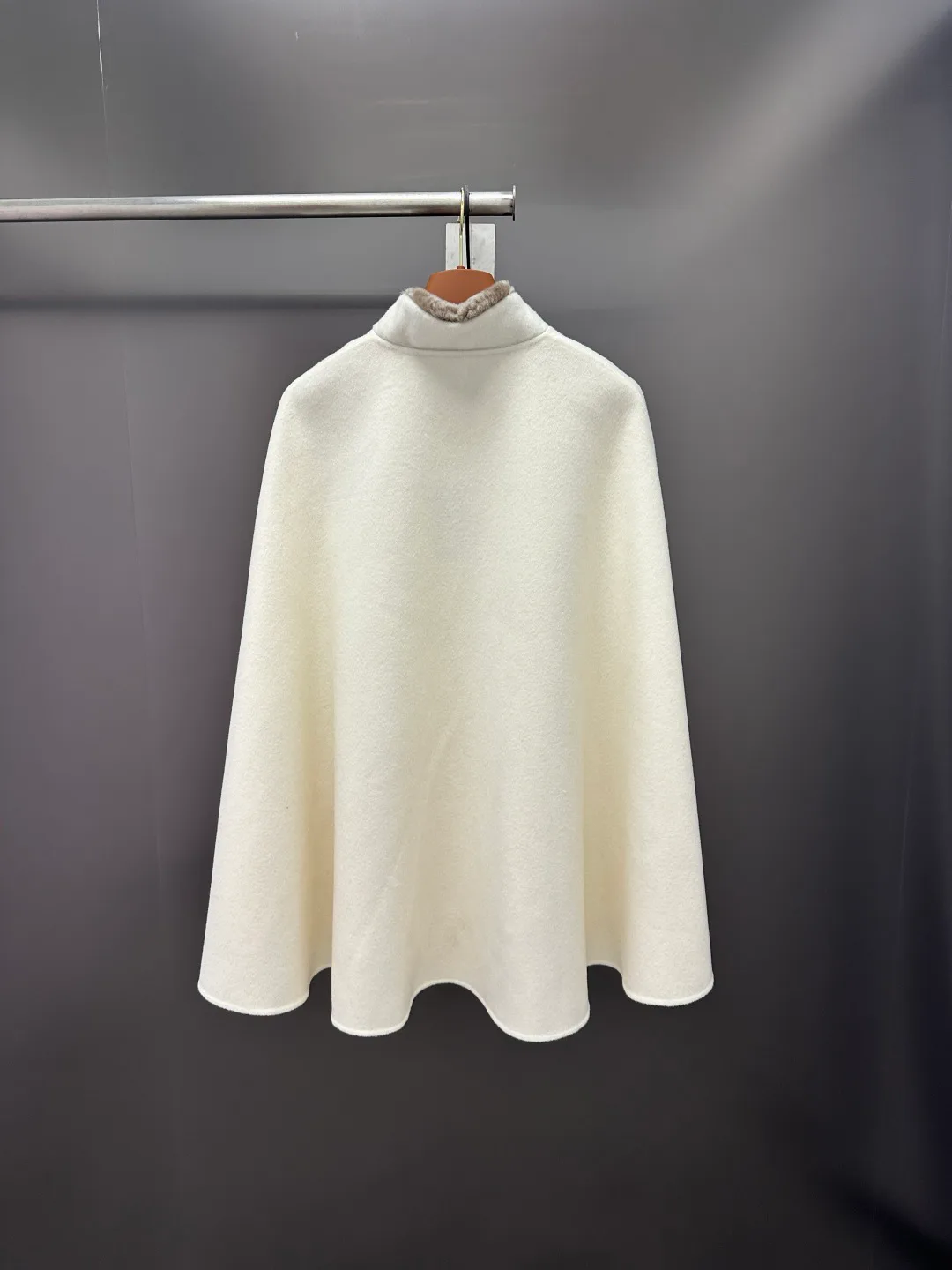 Women's Coats LORO PIANA 18226713