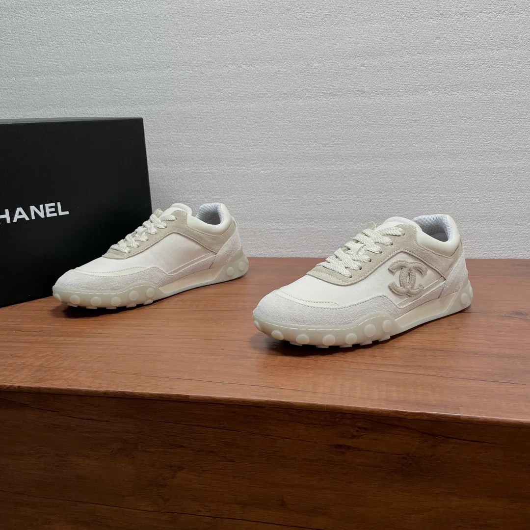 Women's Sneakers CHANEL 18000605