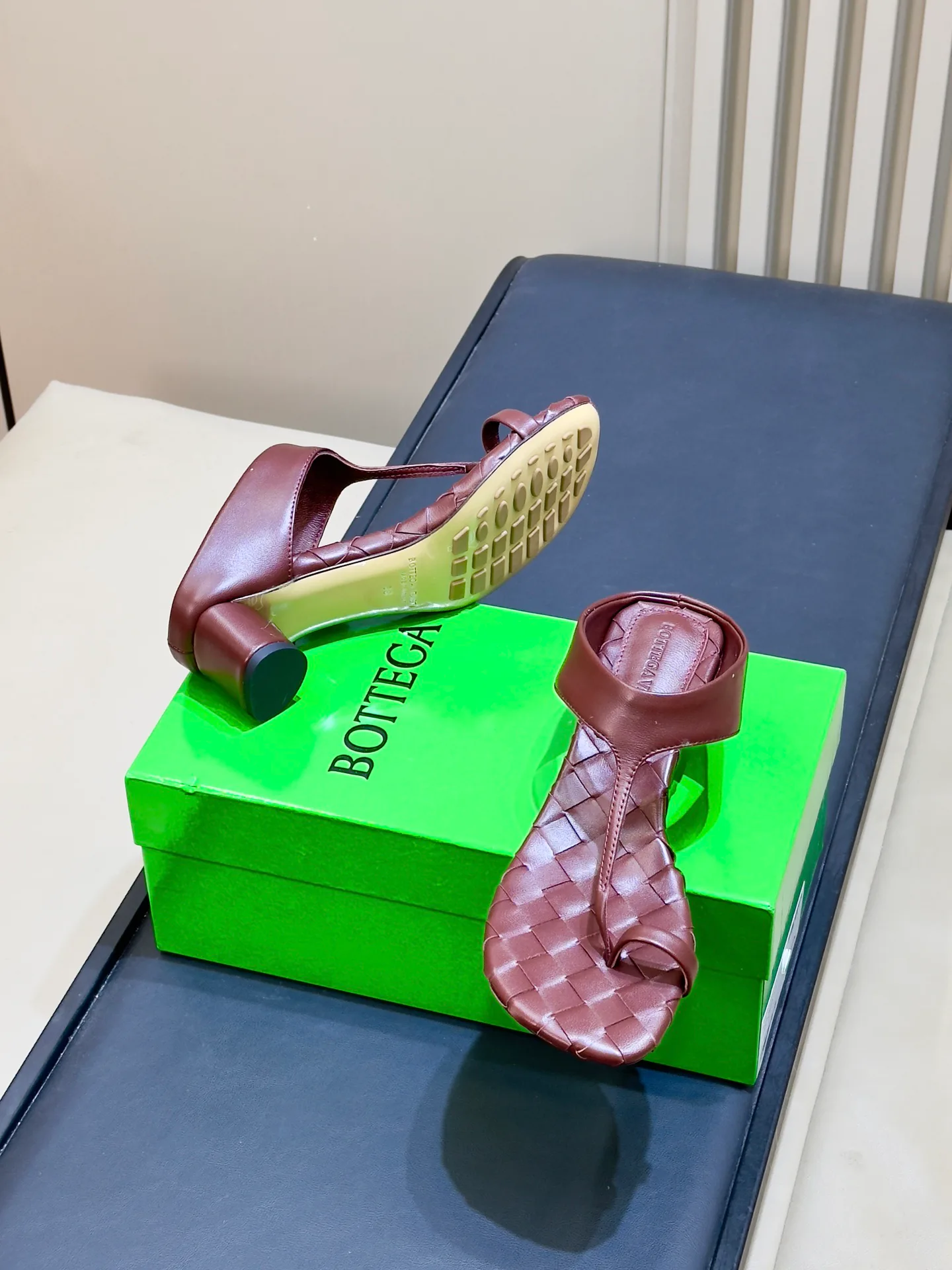 Women's Open-Toe Sandals BOTTEGA VENETA 18073283