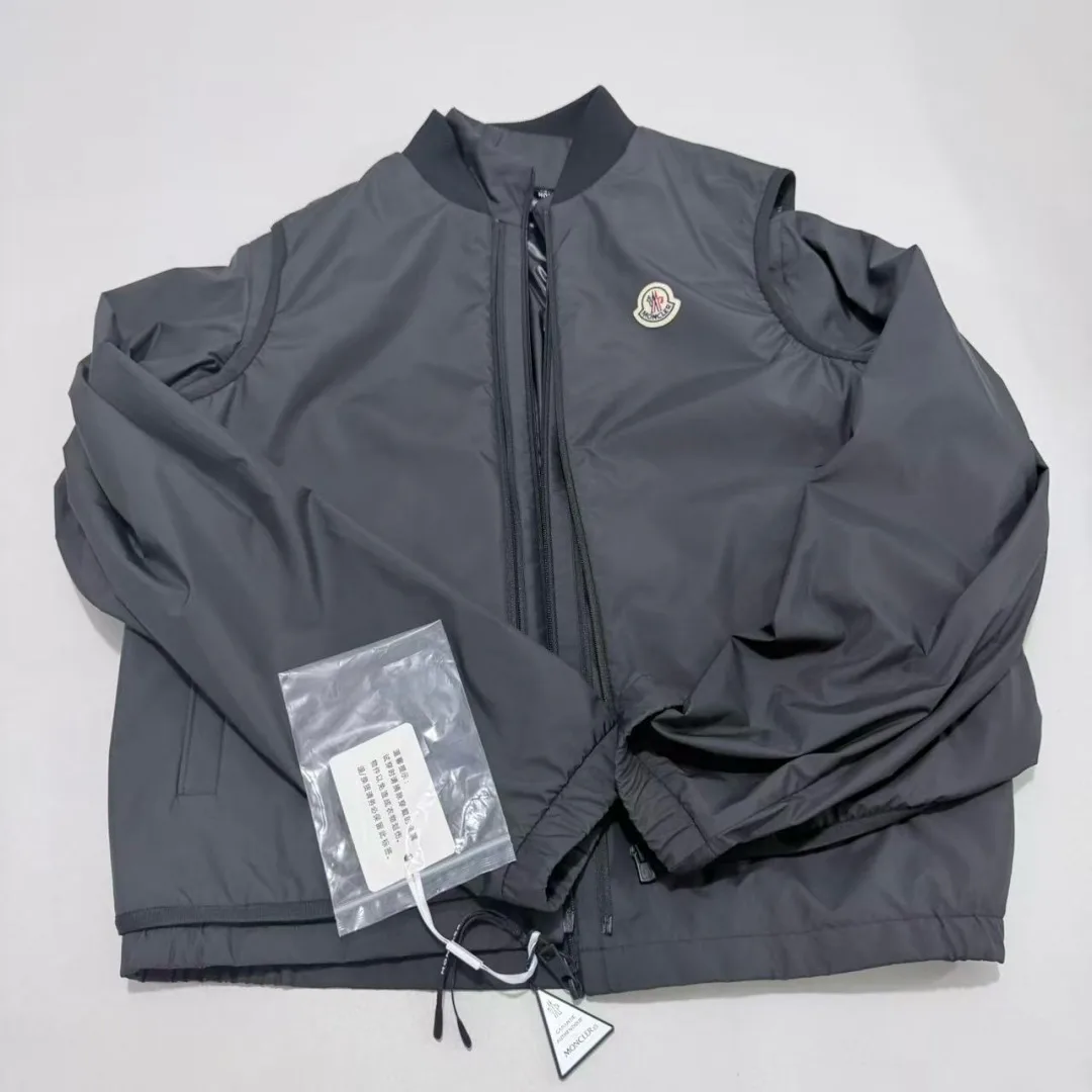 Men's Jackets And Down Jackets MONCLER 17468332